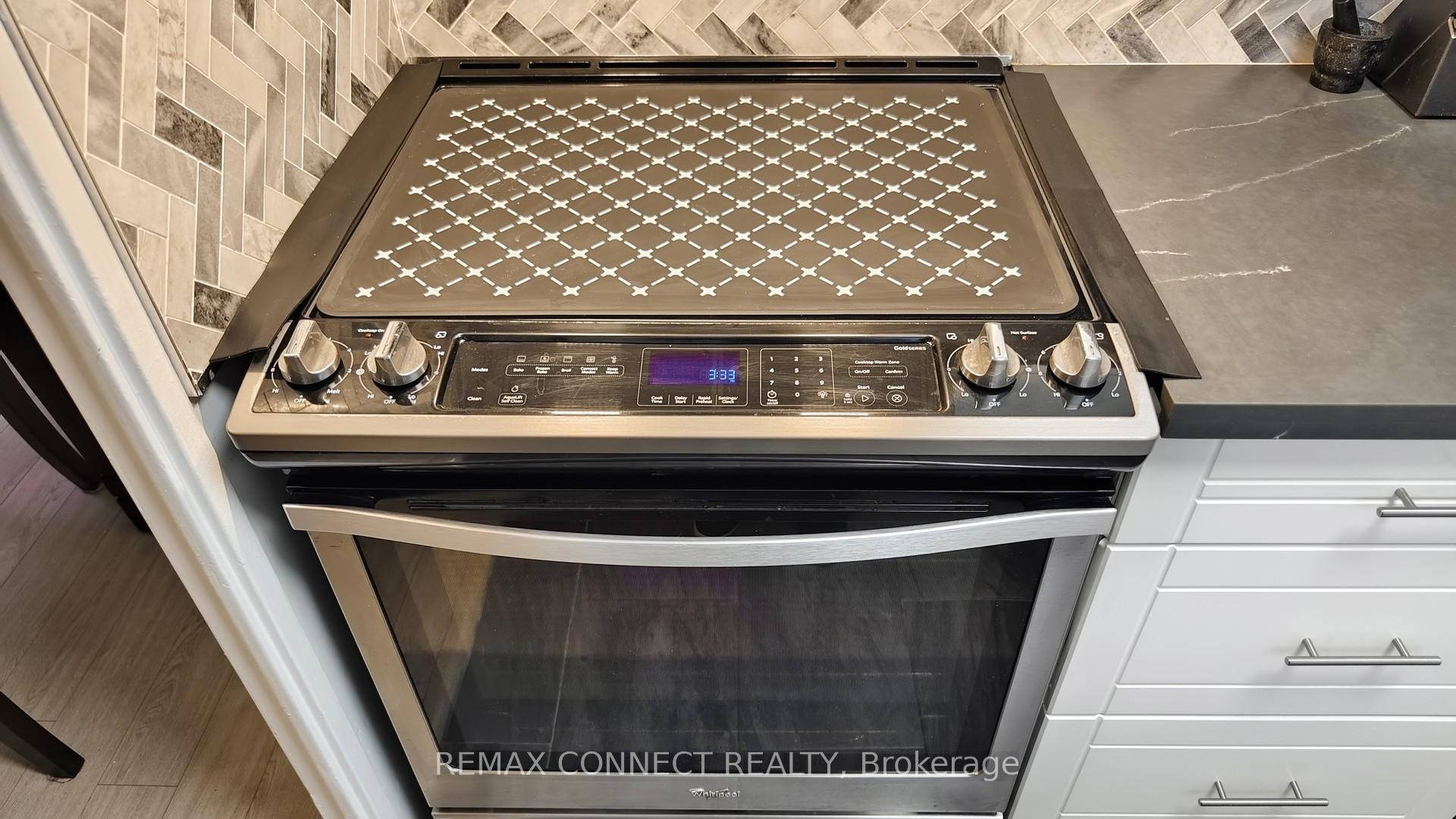 









1145


Logan

Avenue, 703,
Toronto,




ON
M4K 3G9

