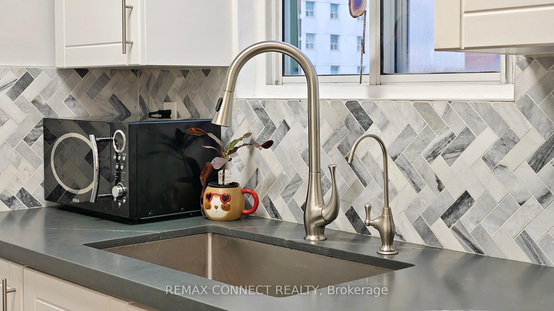 









1145


Logan

Avenue, 703,
Toronto,




ON
M4K 3G9

