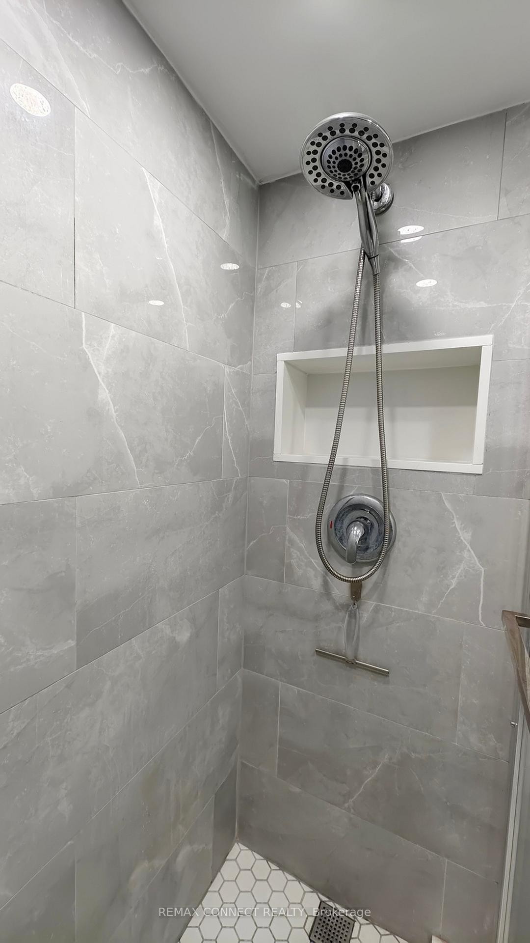 









1145


Logan

Avenue, 703,
Toronto,




ON
M4K 3G9

