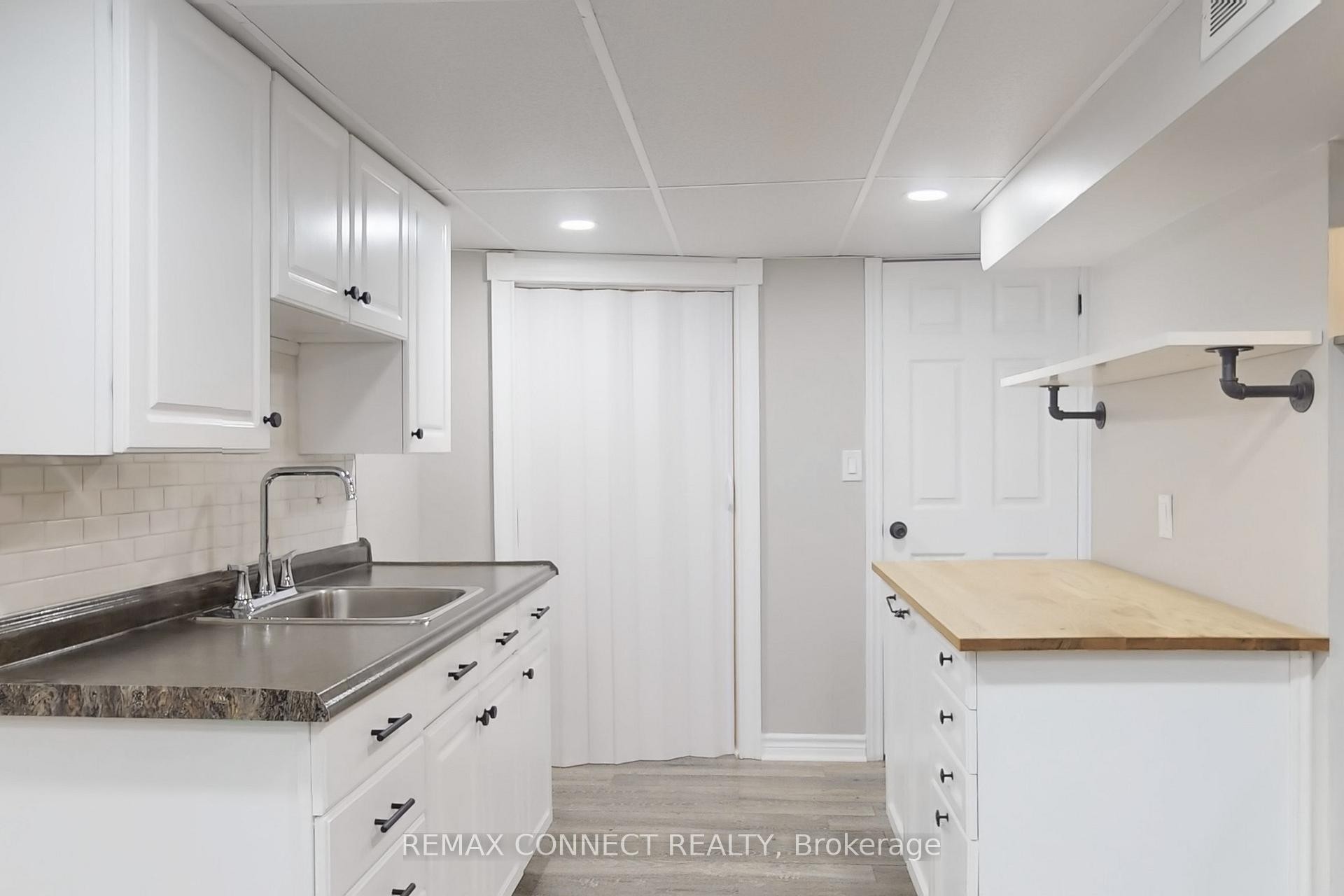 









326


Rosedale

Drive West, Bsmt,
Whitby,




ON
L1N 1Z3

