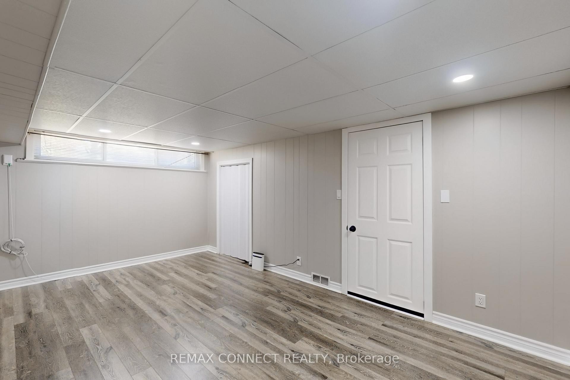 









326


Rosedale

Drive West, Bsmt,
Whitby,




ON
L1N 1Z3

