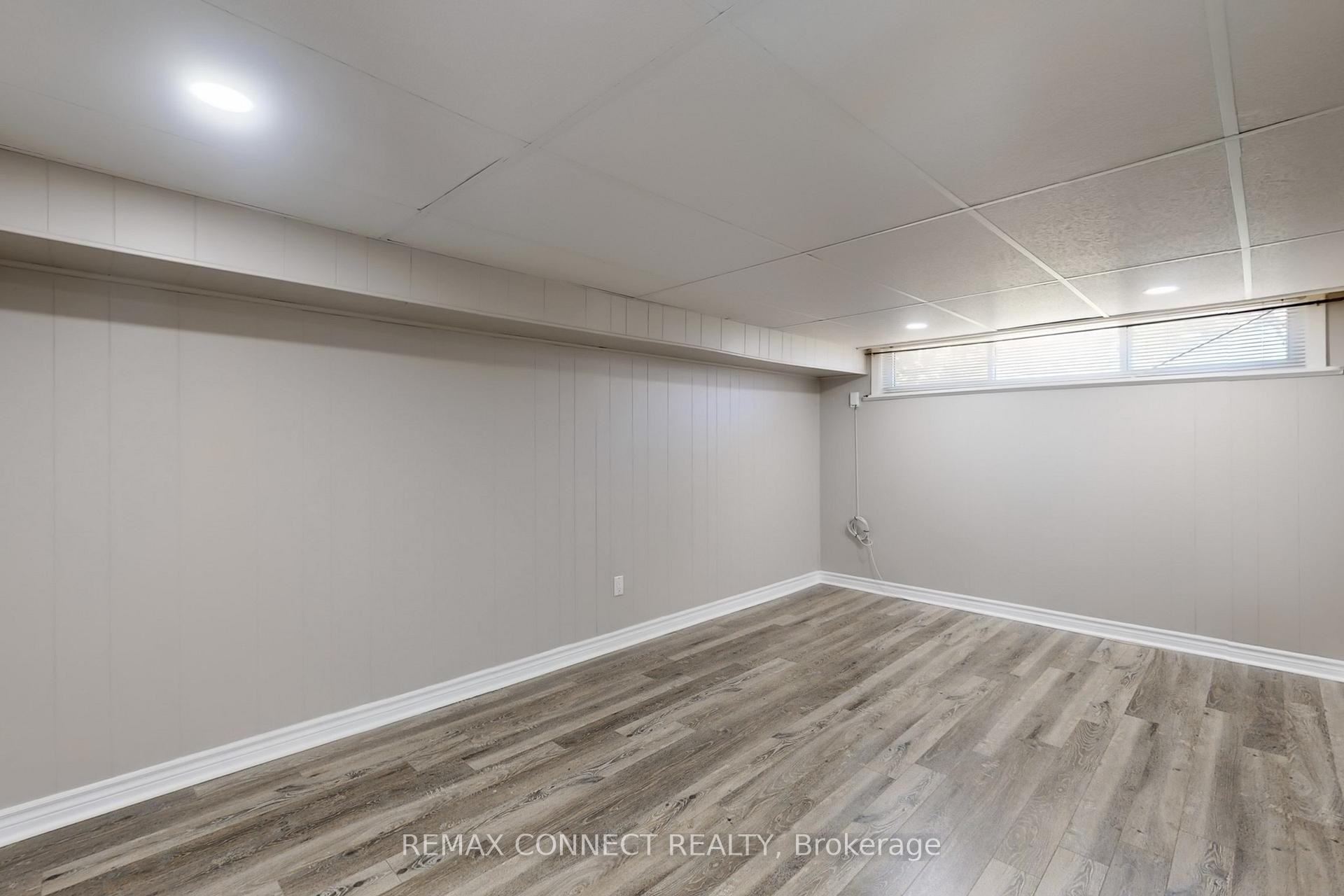 









326


Rosedale

Drive West, Bsmt,
Whitby,




ON
L1N 1Z3

