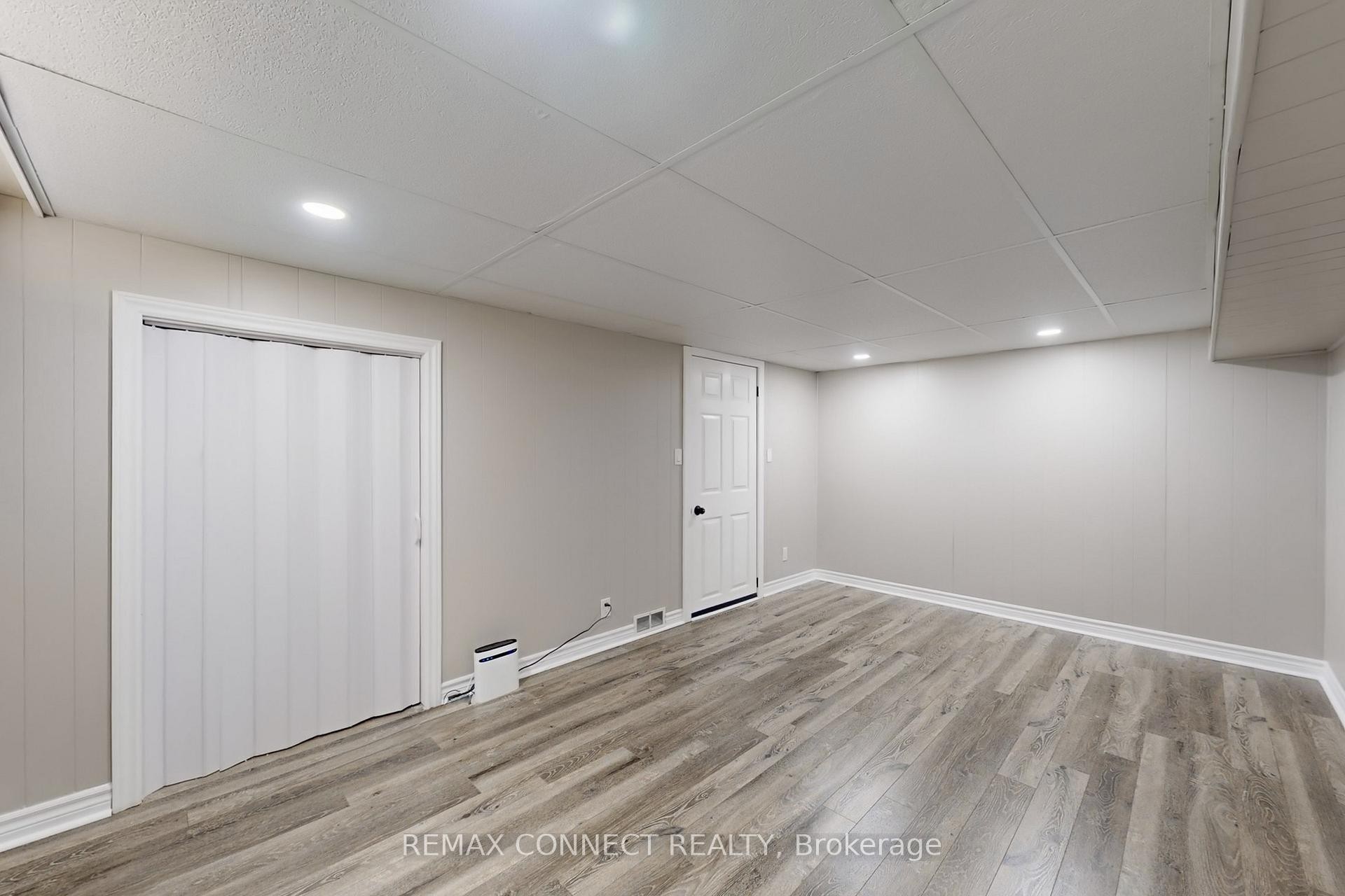 









326


Rosedale

Drive West, Bsmt,
Whitby,




ON
L1N 1Z3

