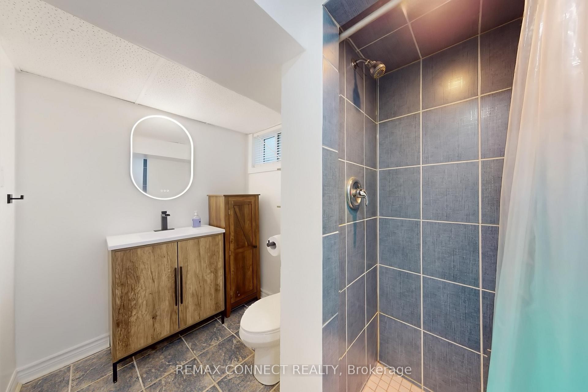 









326


Rosedale

Drive West, Bsmt,
Whitby,




ON
L1N 1Z3

