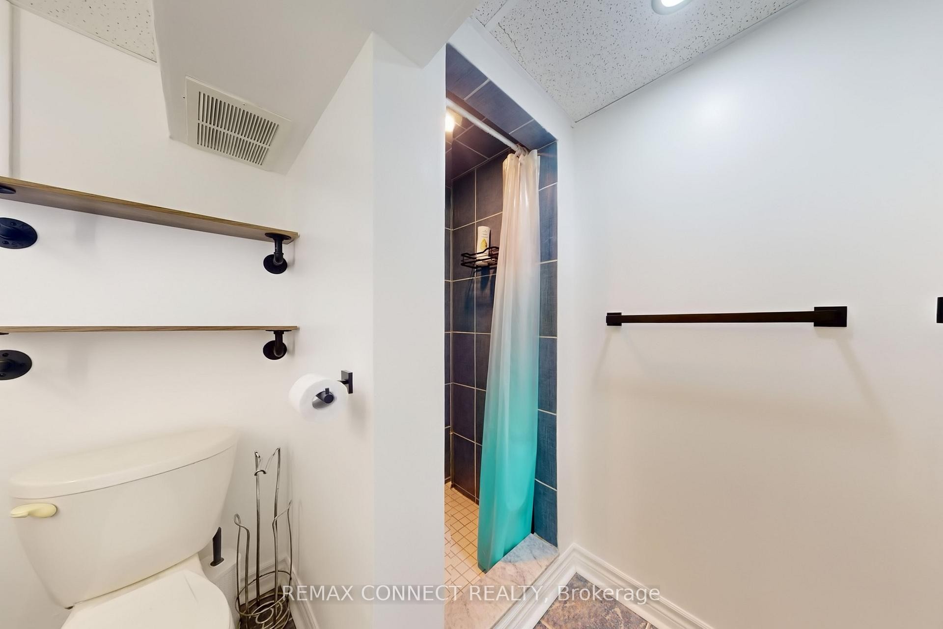 









326


Rosedale

Drive West, Bsmt,
Whitby,




ON
L1N 1Z3

