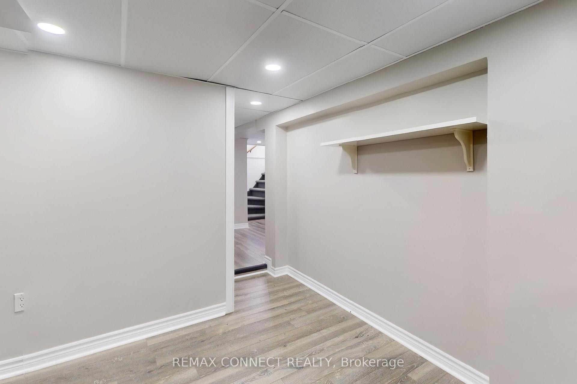 









326


Rosedale

Drive West, Bsmt,
Whitby,




ON
L1N 1Z3

