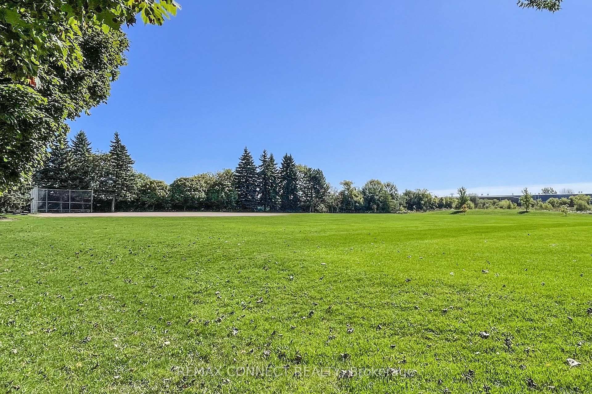 









326


Rosedale

Drive West, Bsmt,
Whitby,




ON
L1N 1Z3

