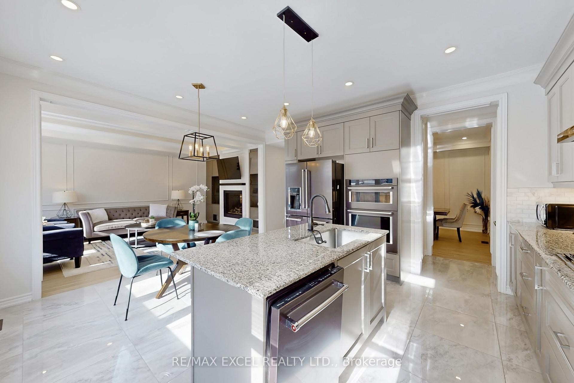 









70


Swordfish

Drive,
Whitby,




ON
L1P 0K5

