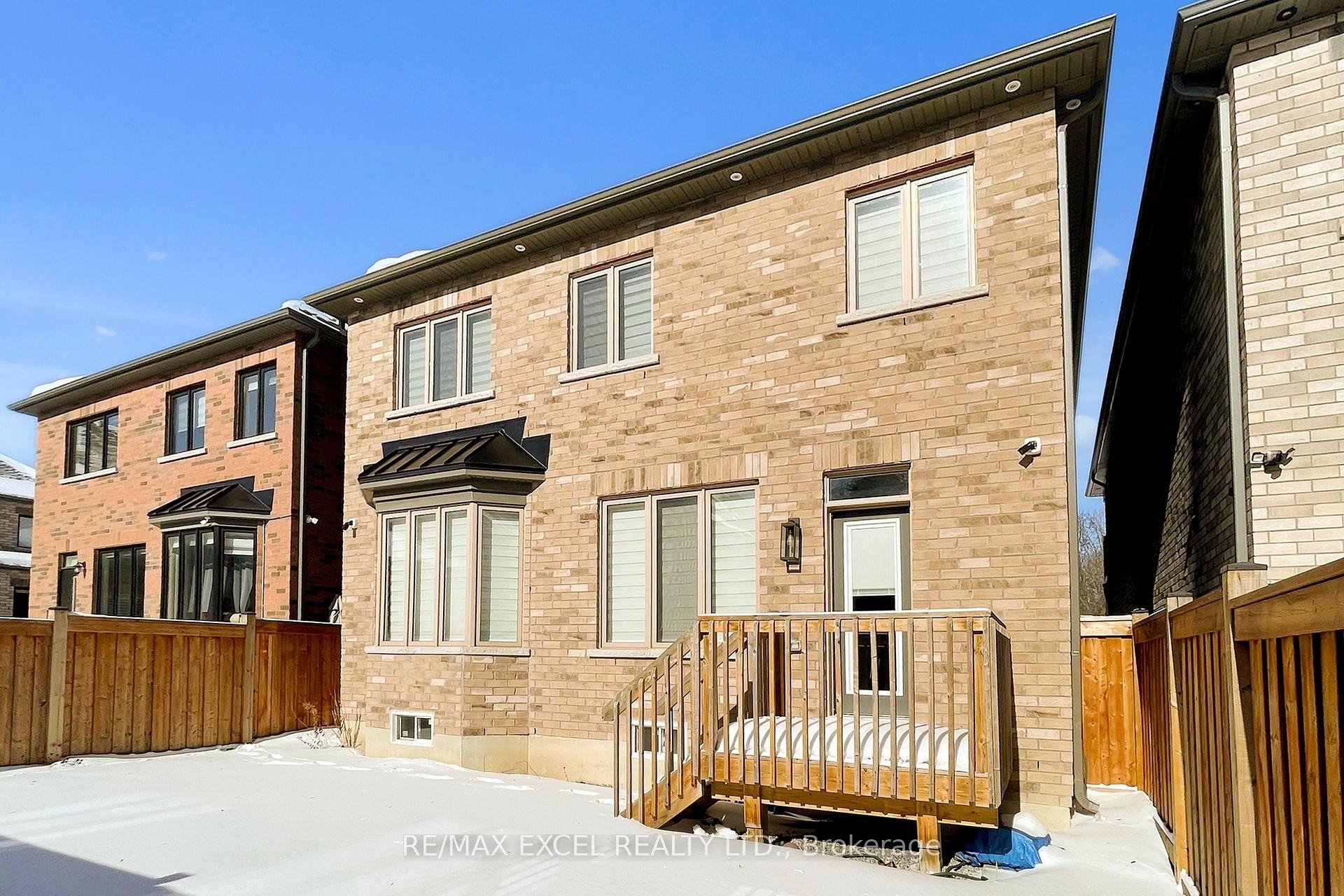 









70


Swordfish

Drive,
Whitby,




ON
L1P 0K5

