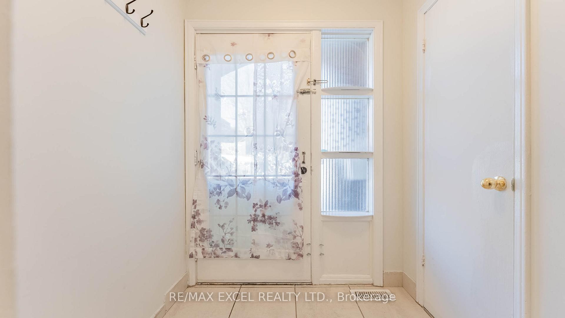 









20


Crockamhill

Drive, 1,
Toronto,




ON
M1S 3H1

