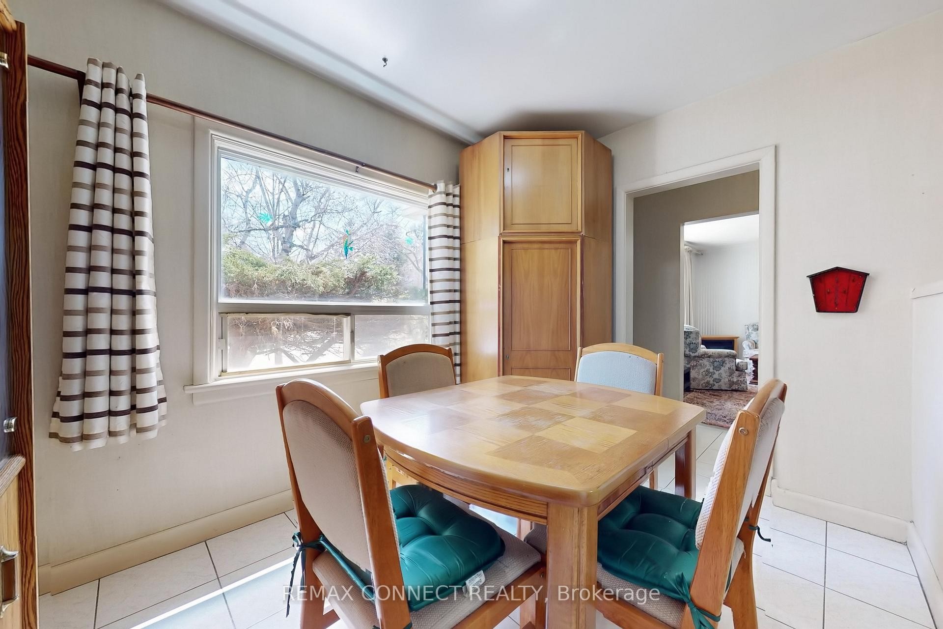 









20


Brinloor

Boulevard,
Toronto,




ON
M1M 1L2

