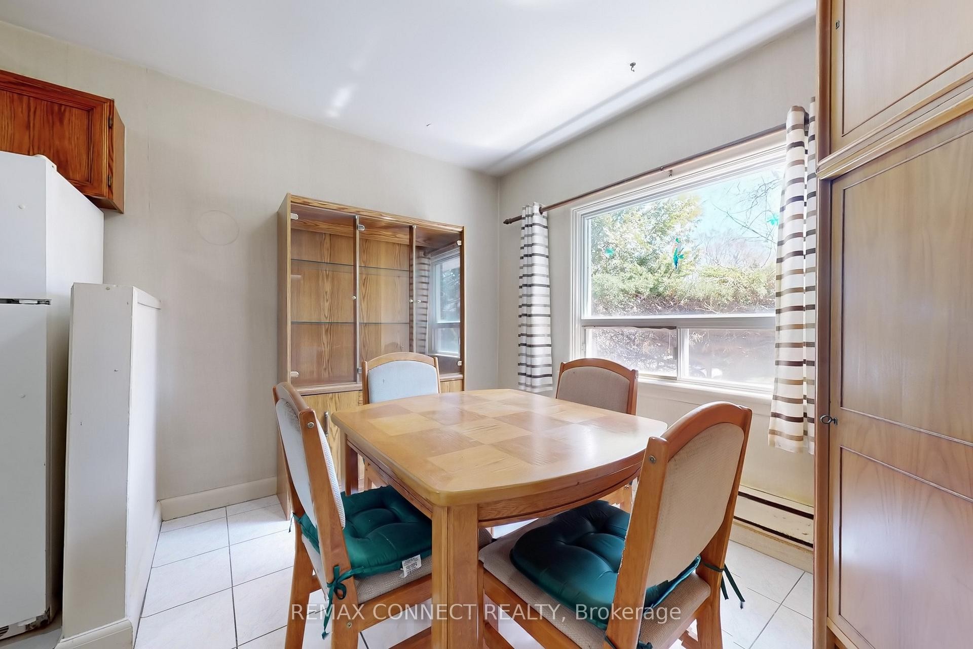 









20


Brinloor

Boulevard,
Toronto,




ON
M1M 1L2

