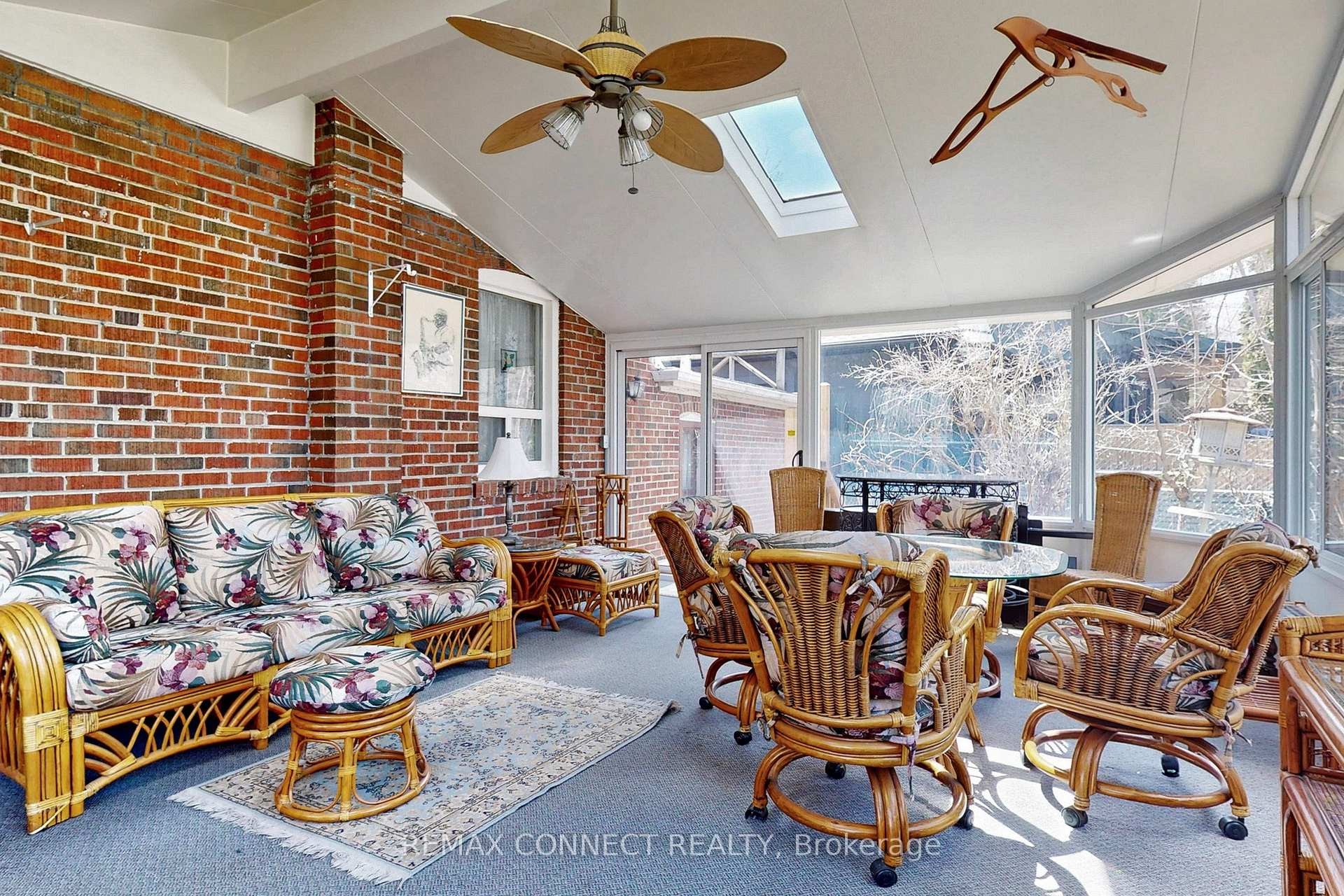 









20


Brinloor

Boulevard,
Toronto,




ON
M1M 1L2

