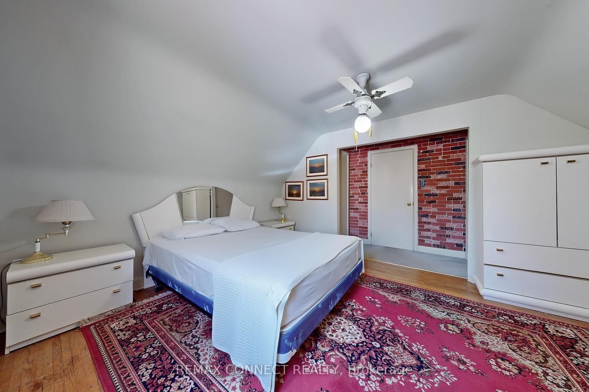 









20


Brinloor

Boulevard,
Toronto,




ON
M1M 1L2

