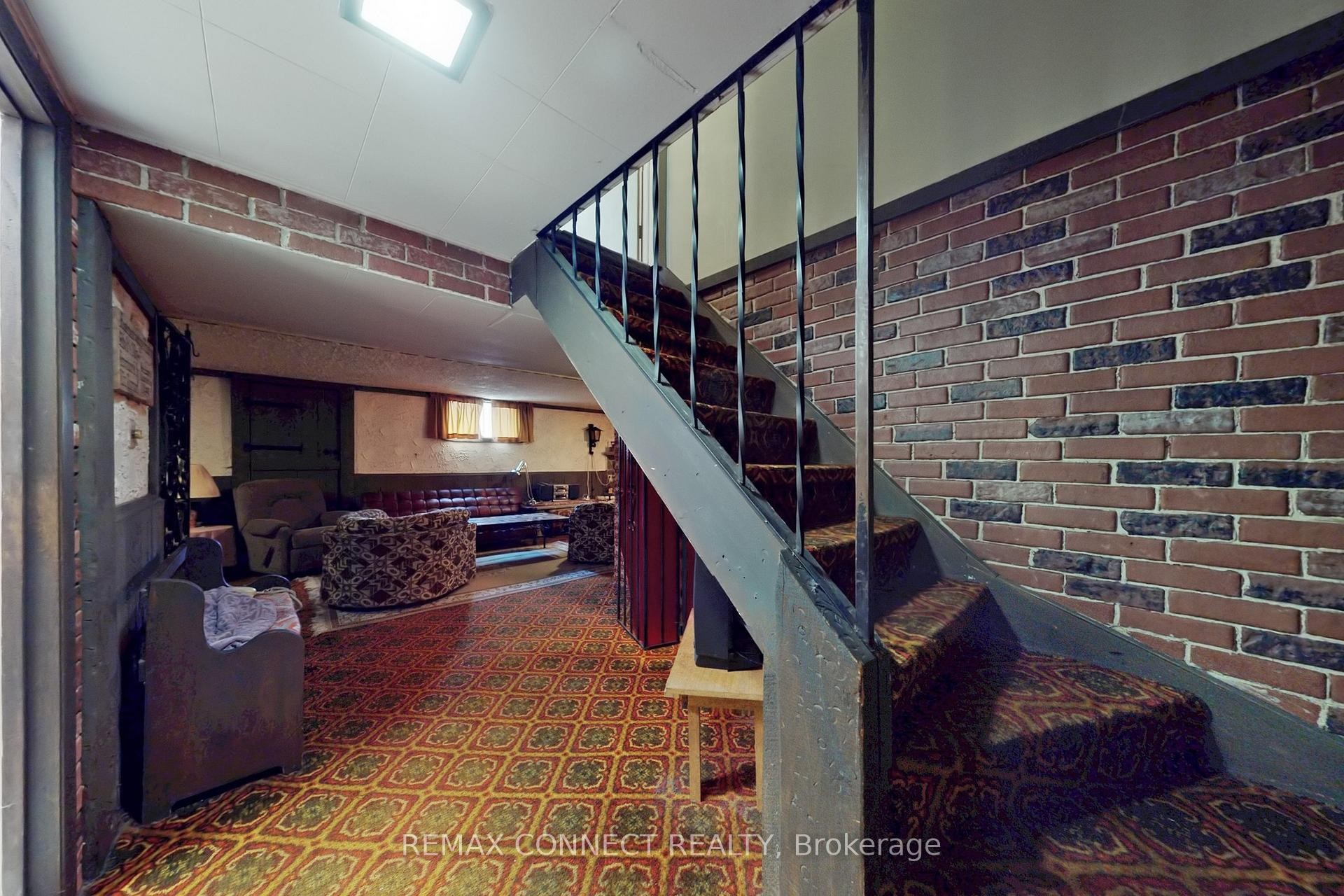 









20


Brinloor

Boulevard,
Toronto,




ON
M1M 1L2

