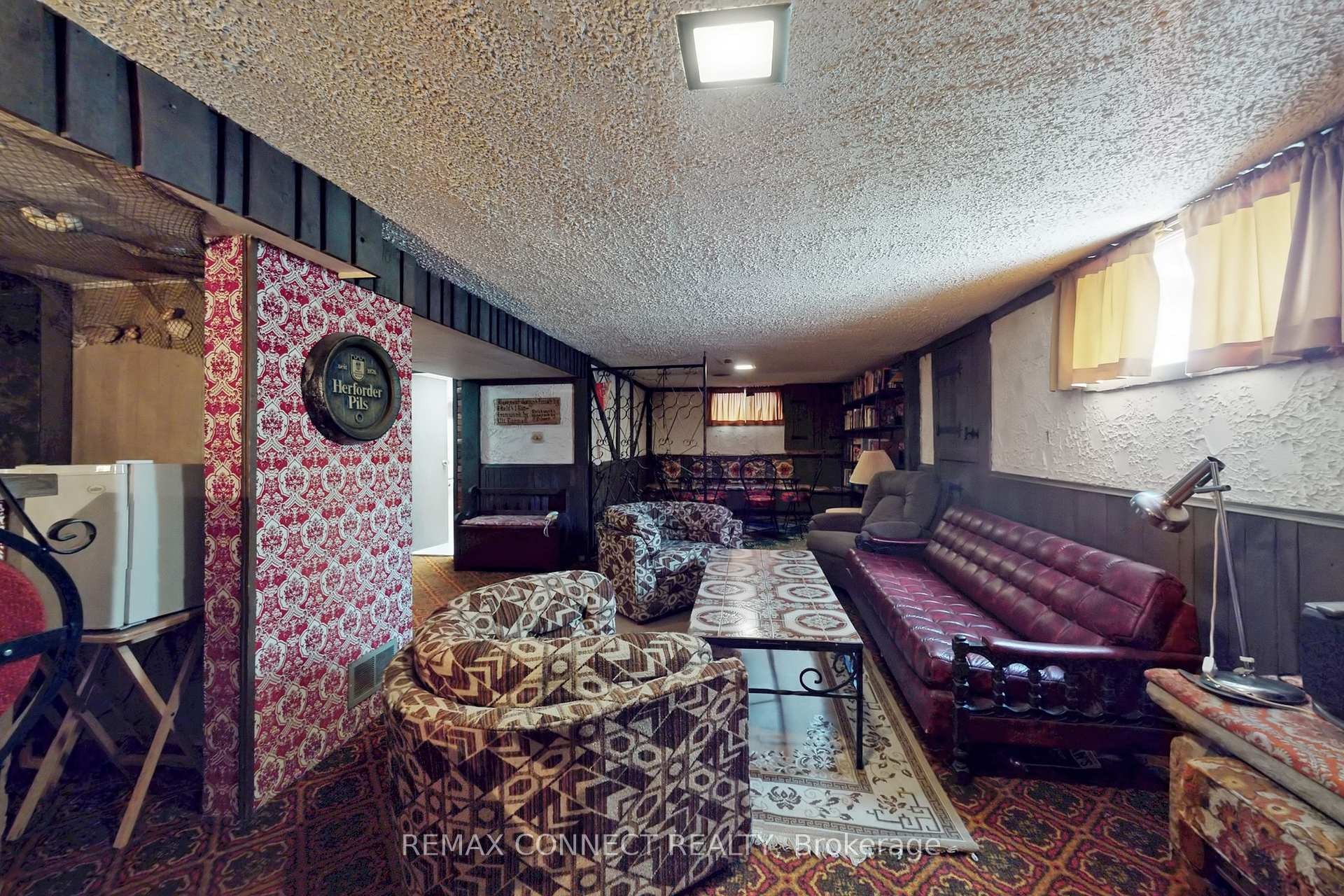 









20


Brinloor

Boulevard,
Toronto,




ON
M1M 1L2

