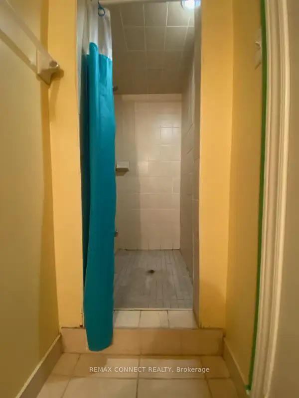 









532 A


Lightfoot

Place,
Pickering,




ON
L1V 5Z7

