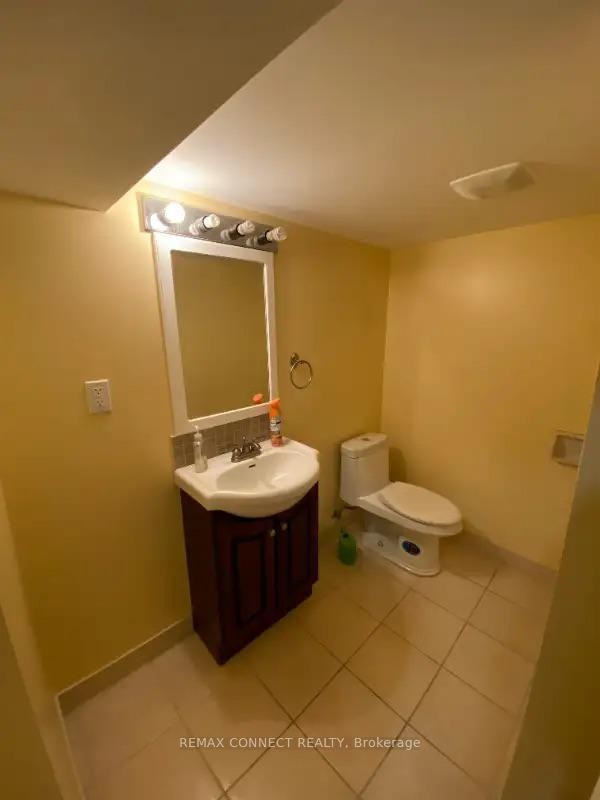 









532 A


Lightfoot

Place,
Pickering,




ON
L1V 5Z7

