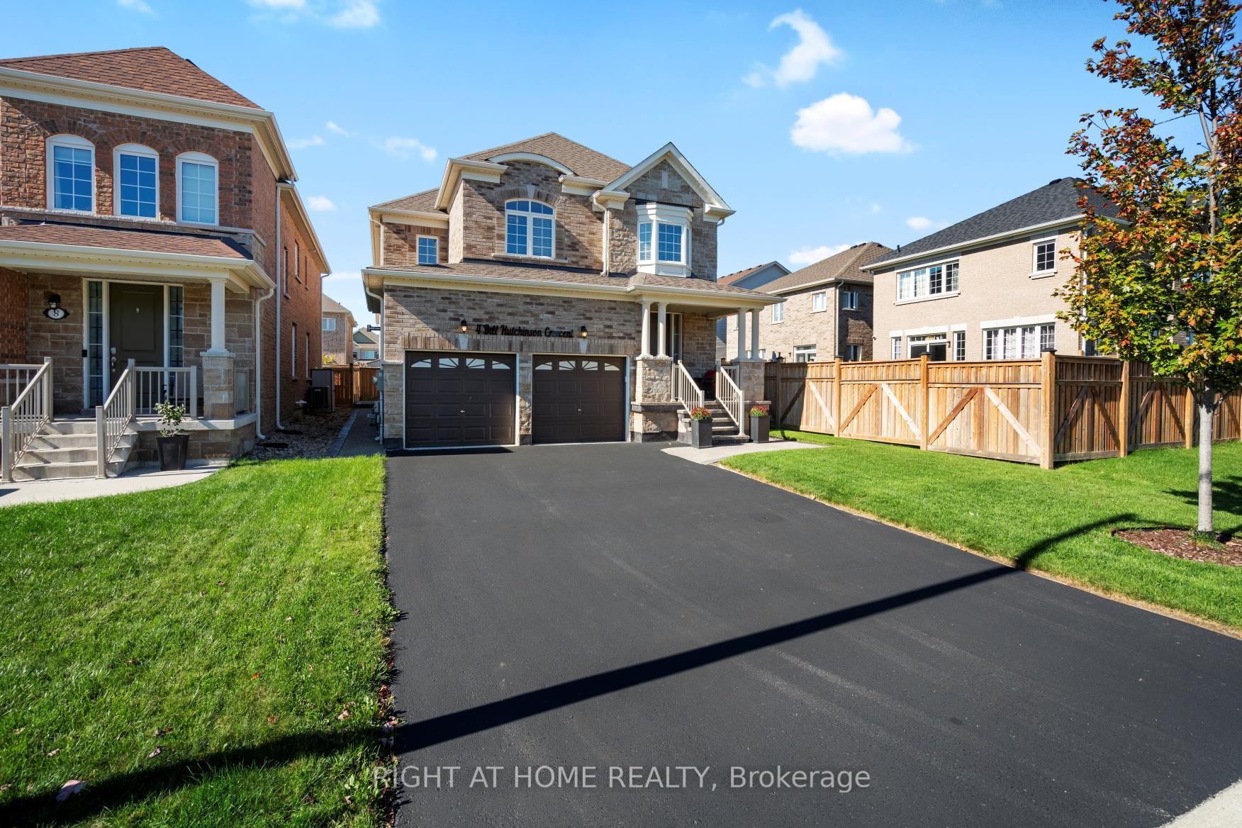 









4


Bill Hutchinson

Crescent,
Clarington,




ON
L1C 7E1


