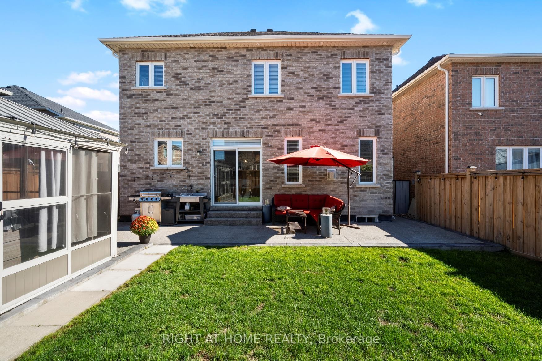 









4


Bill Hutchinson

Crescent,
Clarington,




ON
L1C 7E1

