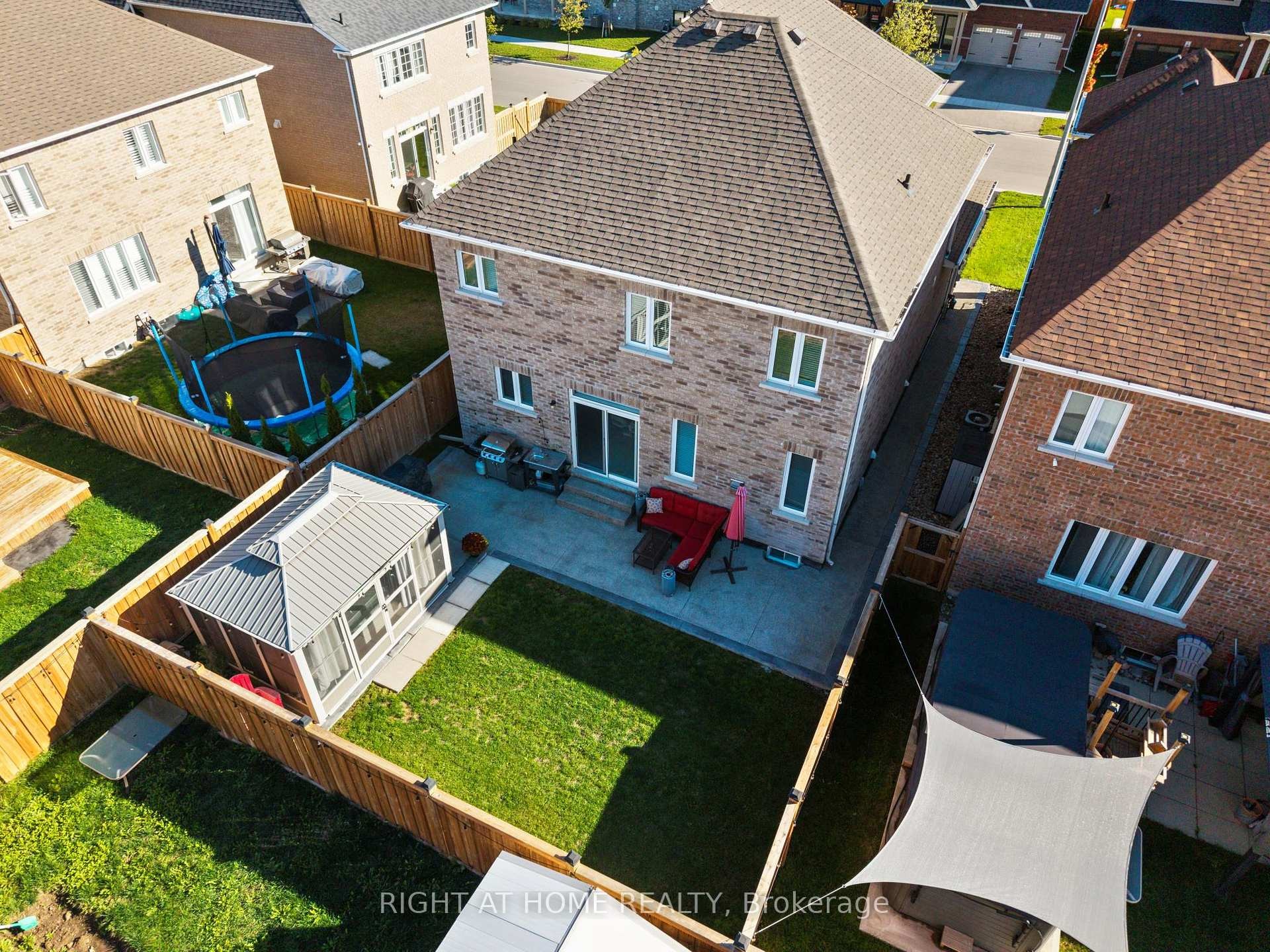 









4


Bill Hutchinson

Crescent,
Clarington,




ON
L1C 7E1

