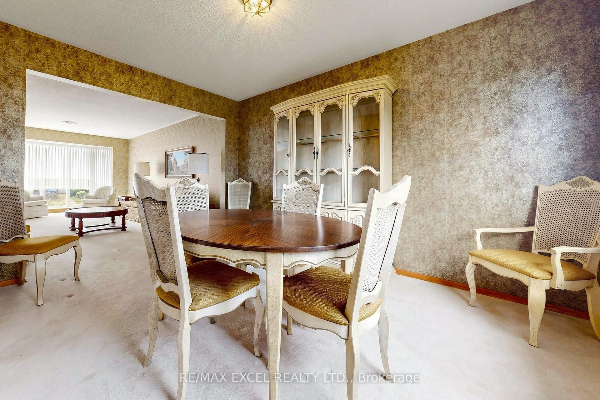 









30


WAKEFIELD

Crescent,
Toronto,




ON
M1W 2C2


