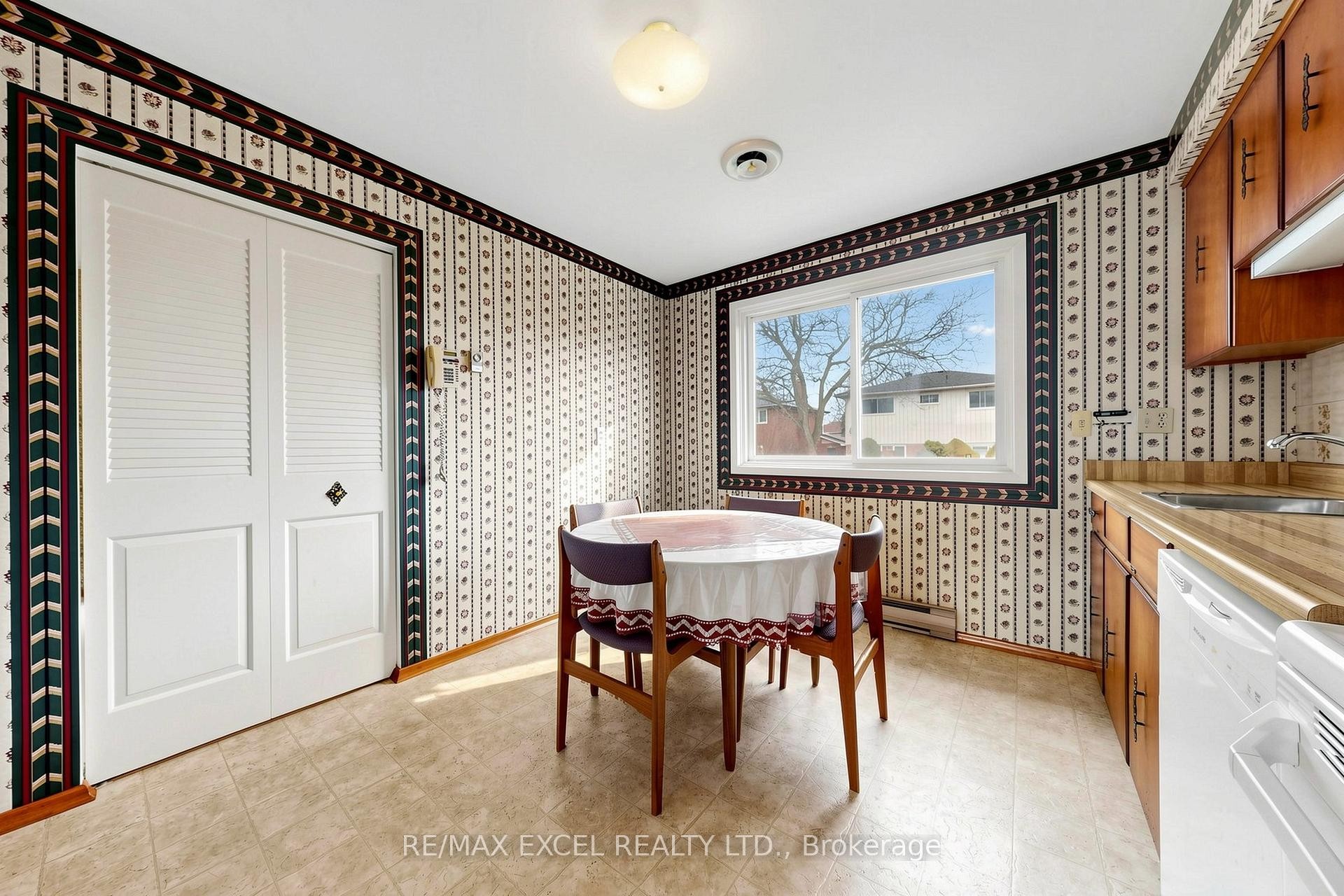 









30


WAKEFIELD

Crescent,
Toronto,




ON
M1W 2C2

