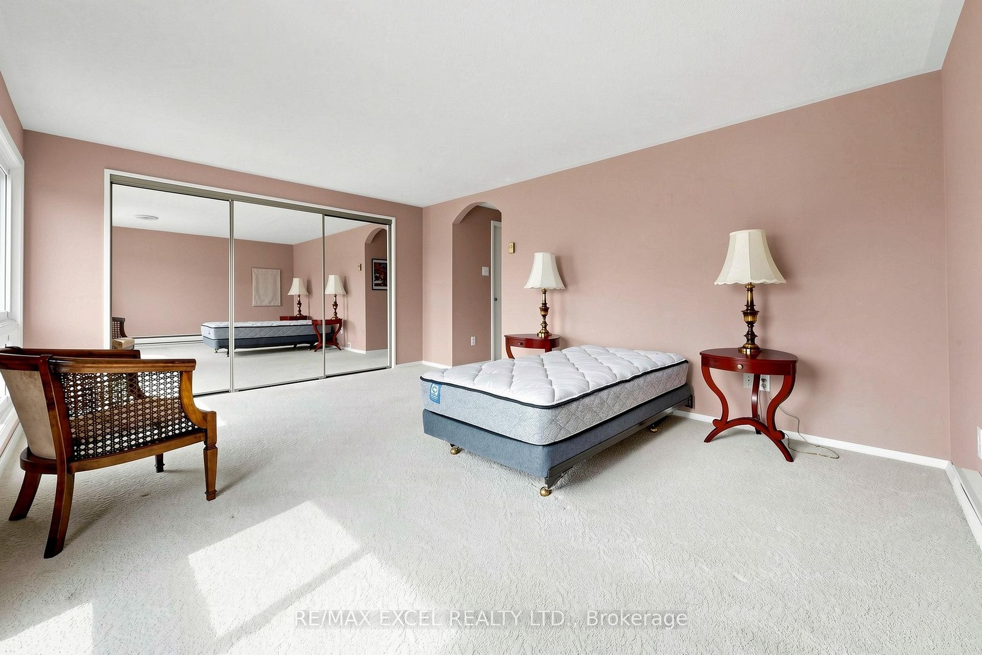 









30


WAKEFIELD

Crescent,
Toronto,




ON
M1W 2C2

