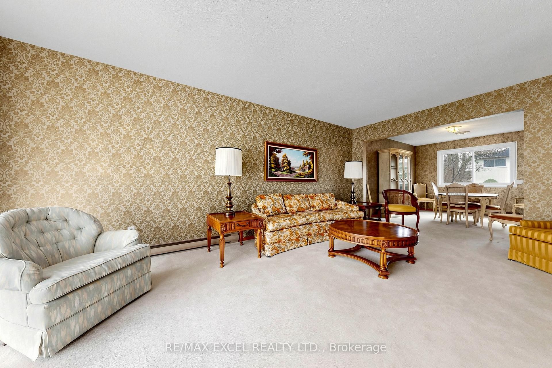 









30


WAKEFIELD

Crescent,
Toronto,




ON
M1W 2C2

