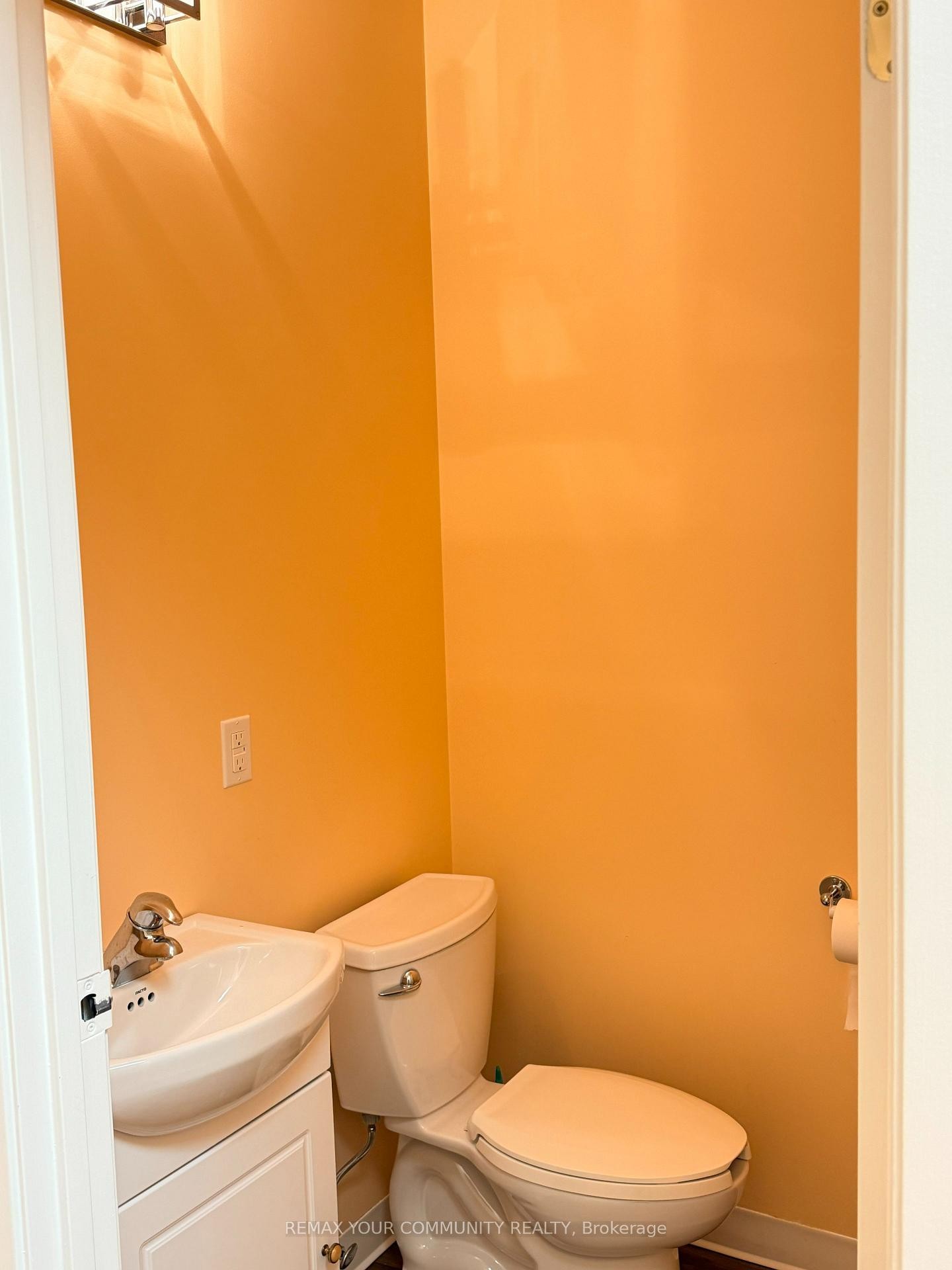 









4040


Finch

Avenue East, 206,
Toronto,




ON
M1S 4V5

