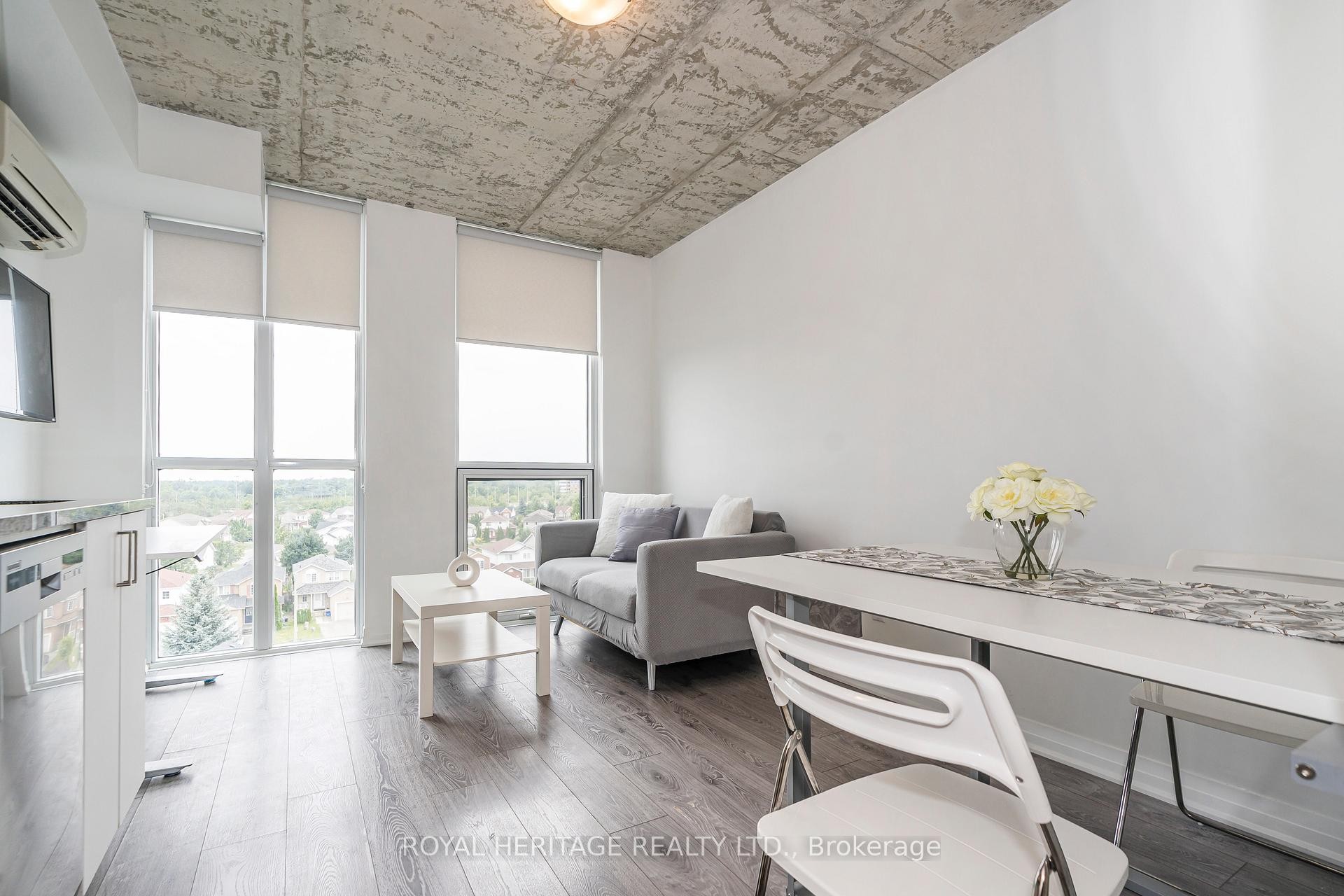 









1900


Simcoe

Street North, 614,
Oshawa,




ON
L1G 4Y3

