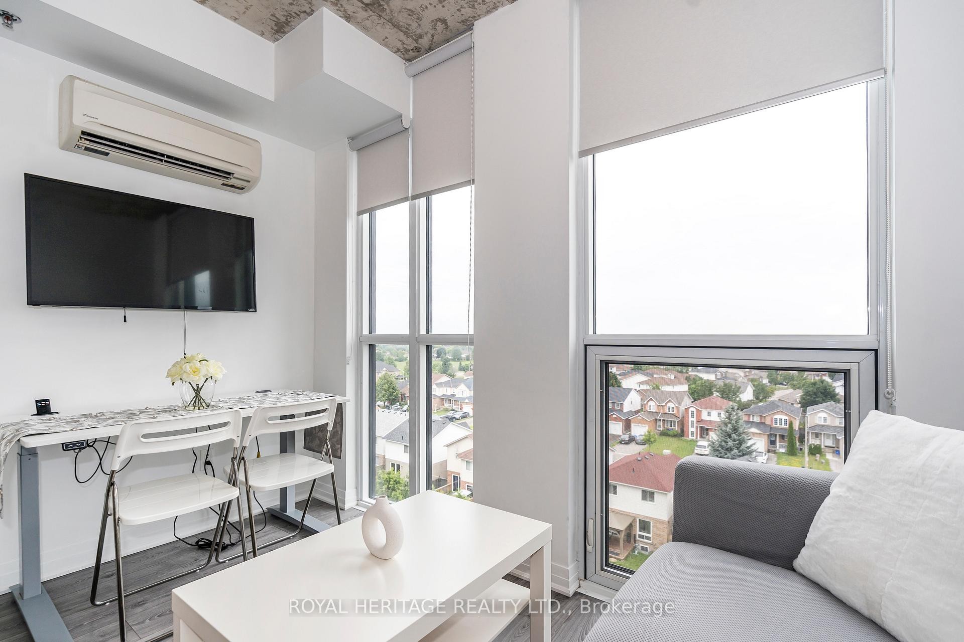 









1900


Simcoe

Street North, 614,
Oshawa,




ON
L1G 4Y3

