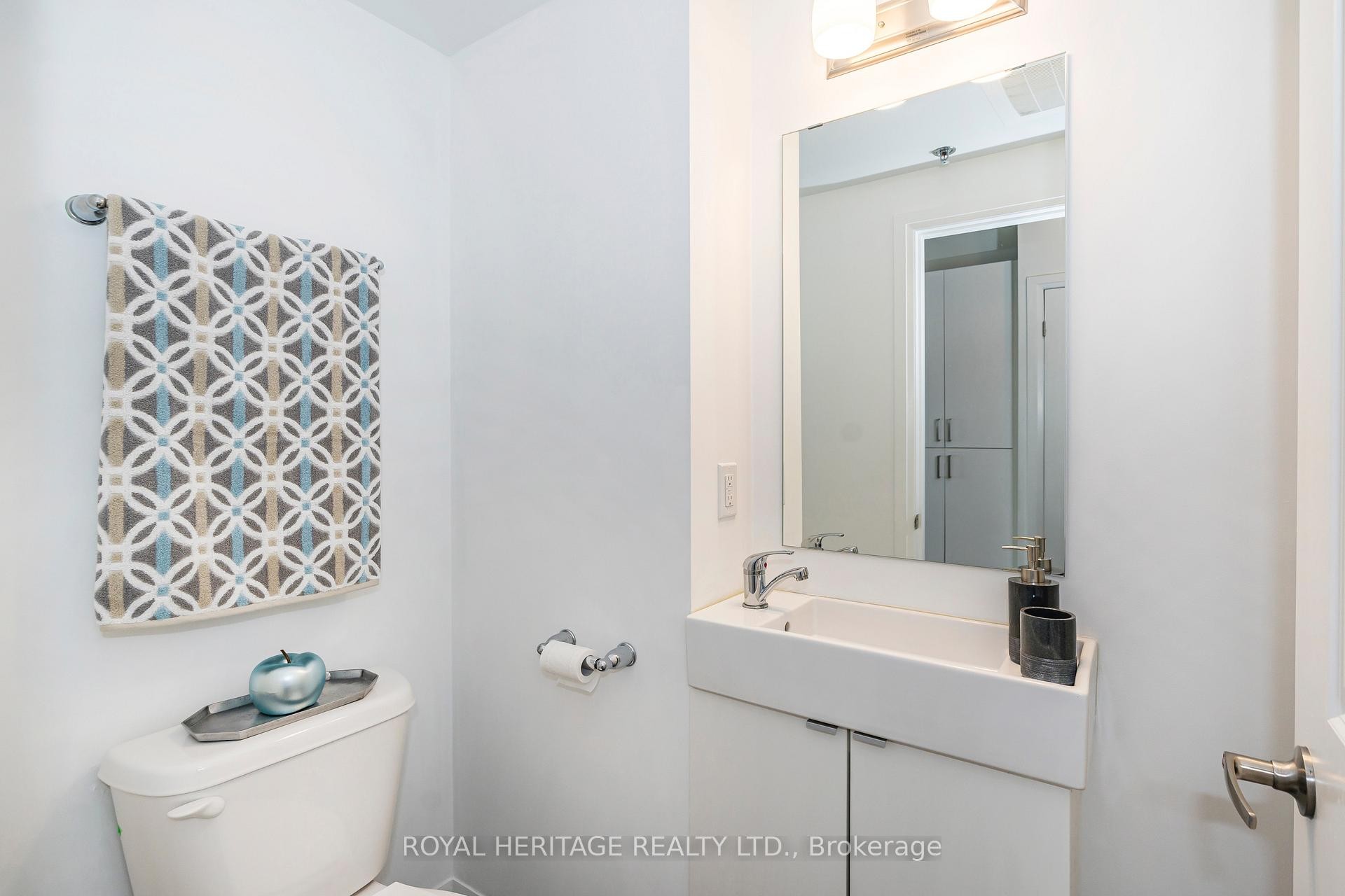 









1900


Simcoe

Street North, 614,
Oshawa,




ON
L1G 4Y3

