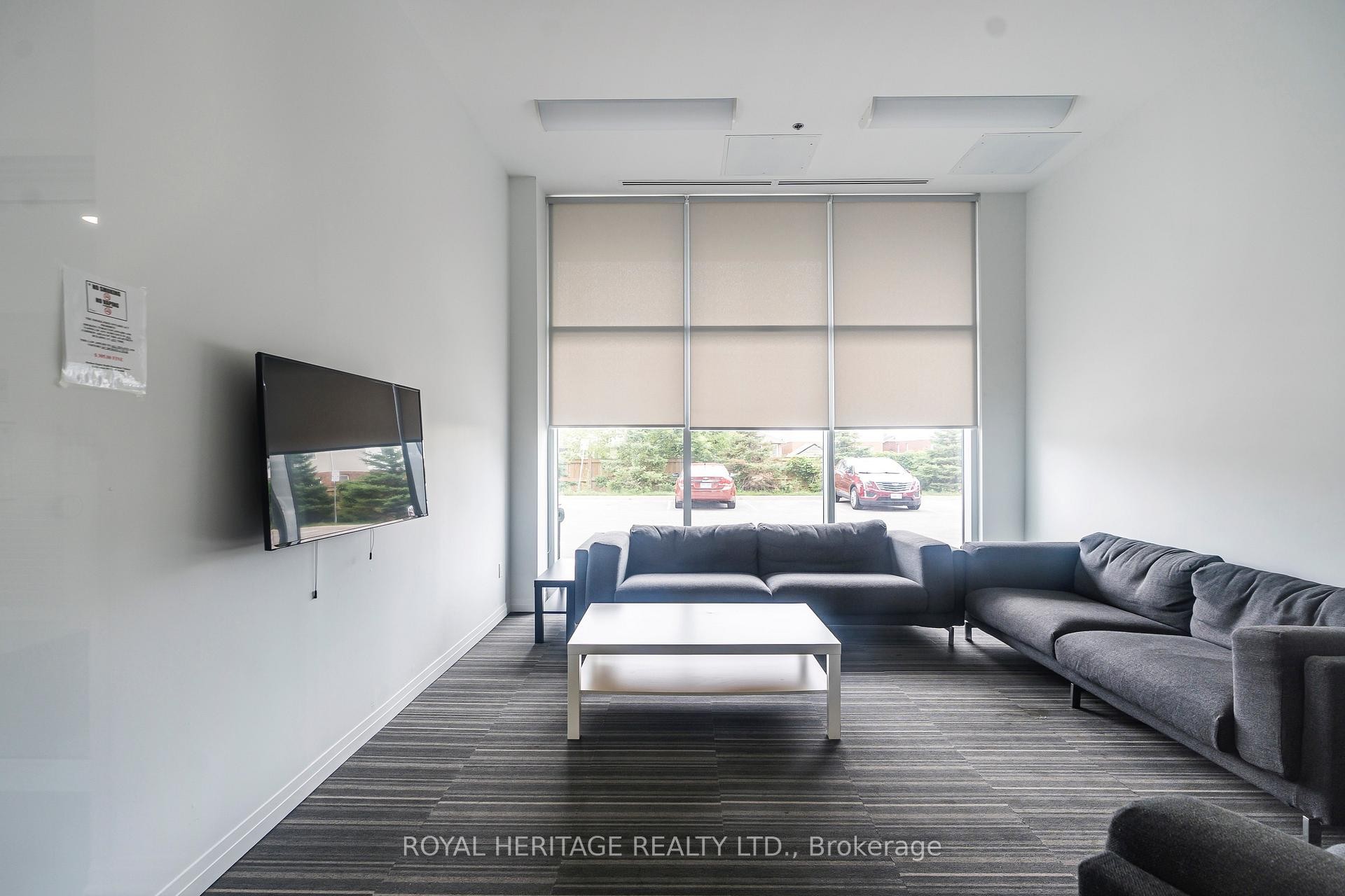









1900


Simcoe

Street North, 614,
Oshawa,




ON
L1G 4Y3

