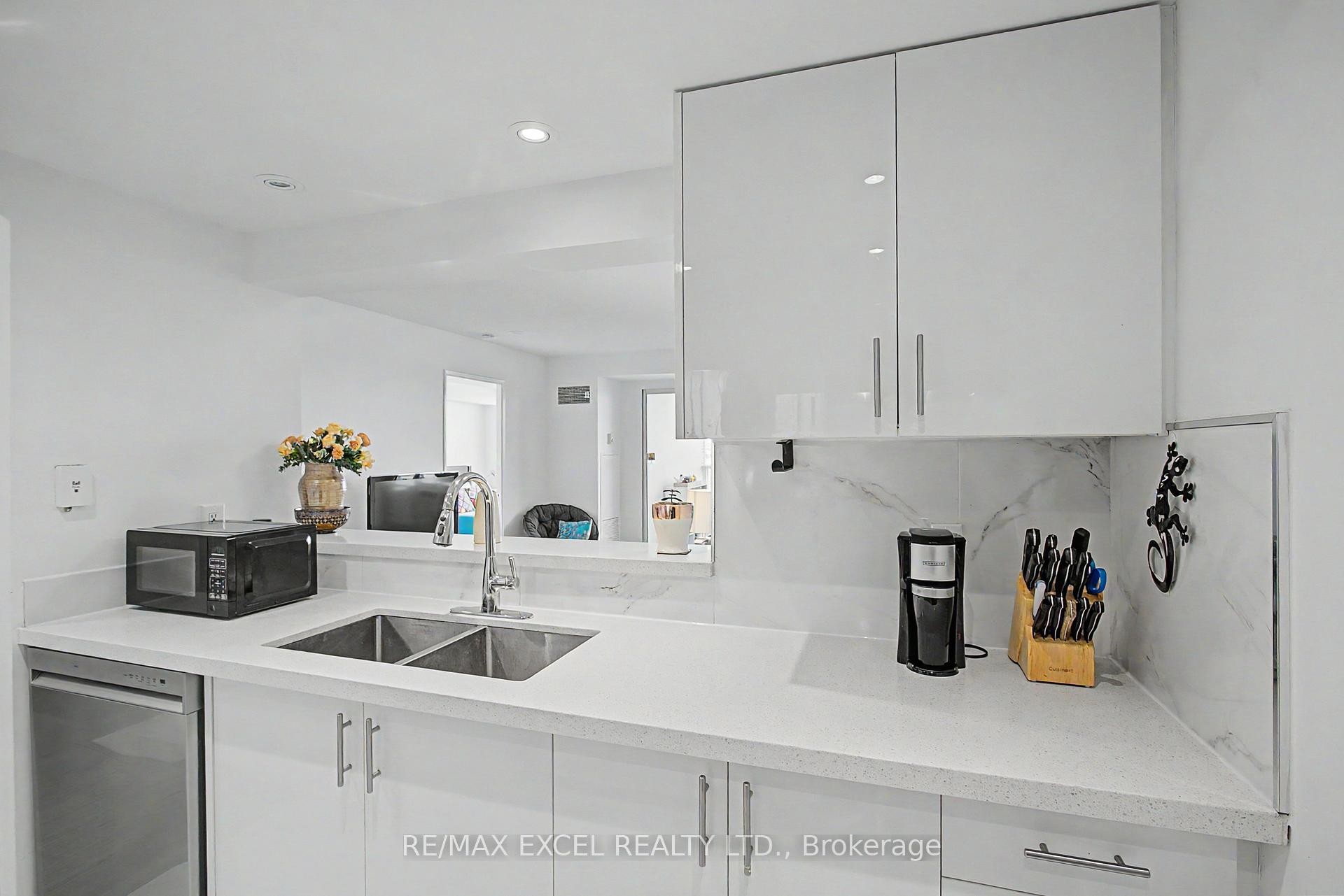 









88


Corporate

Drive, 1013,
Toronto,




ON
M1H 3G6

