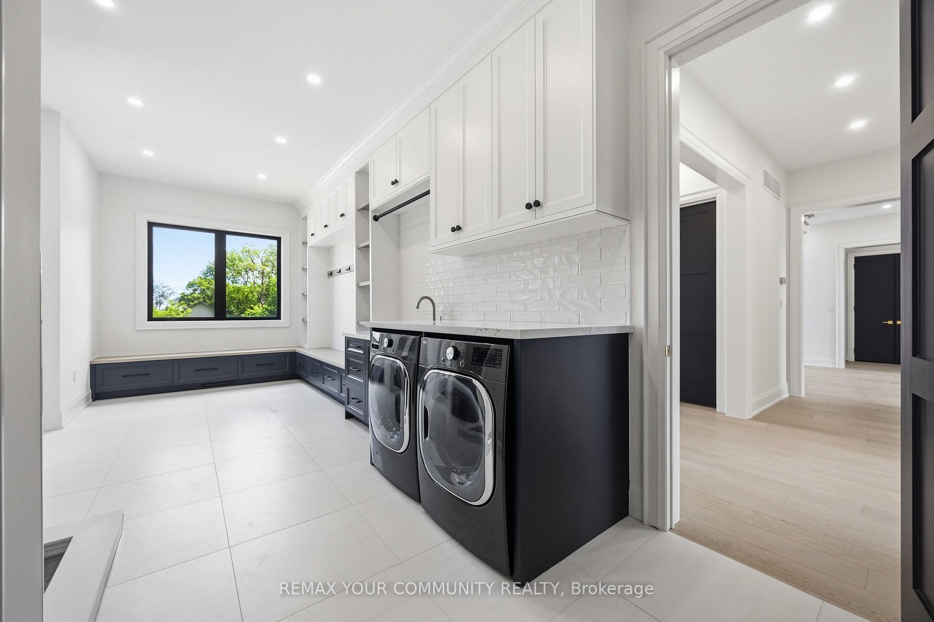 









6680


Coronation

Road,
Whitby,




ON
L1M 1R6

