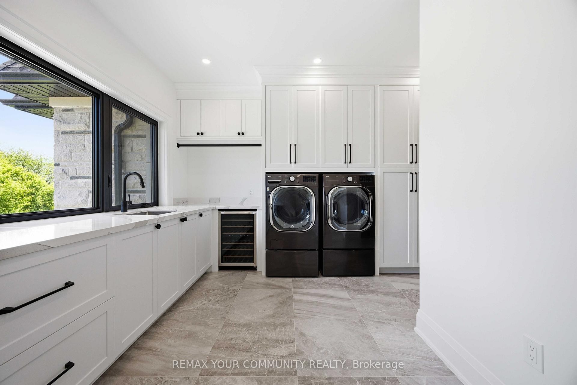 









6680


Coronation

Road,
Whitby,




ON
L1M 1R6

