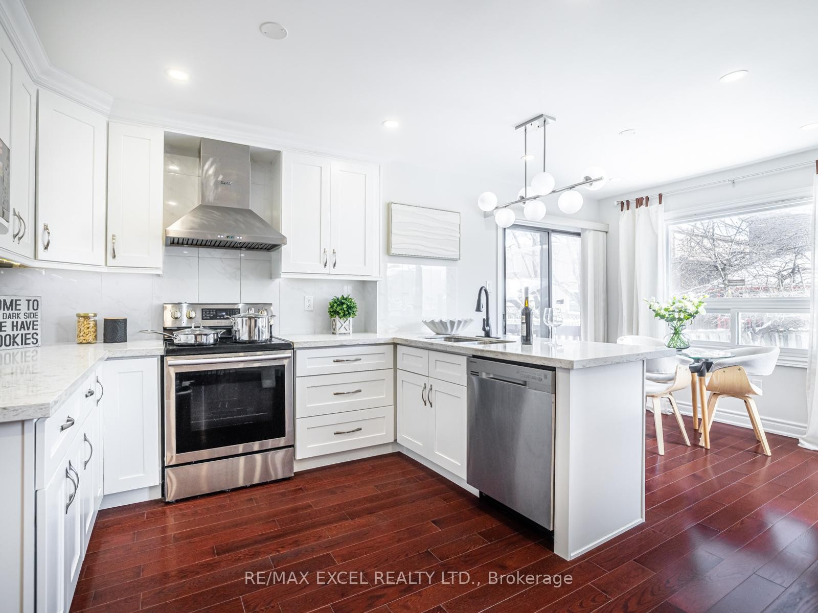 









9


Shadlock

Street,
Markham,




ON
L3S 3E1

