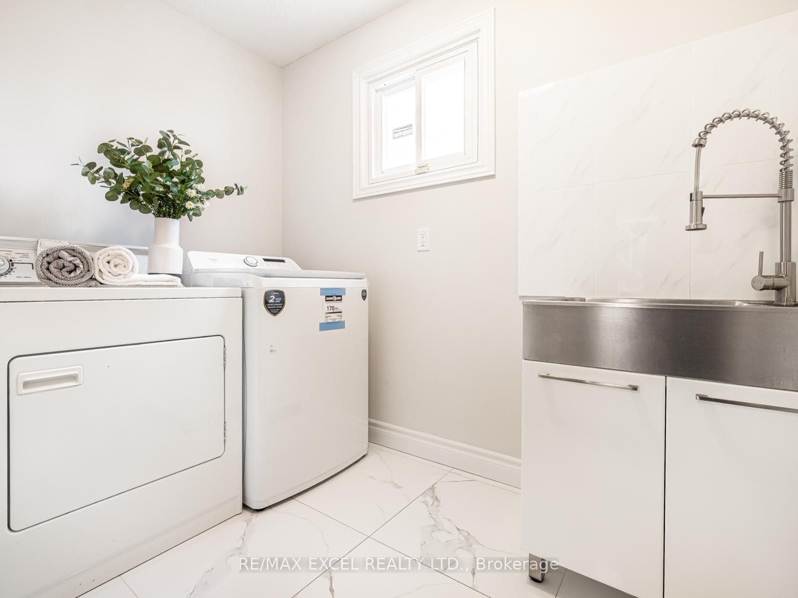 









9


Shadlock

Street,
Markham,




ON
L3S 3E1

