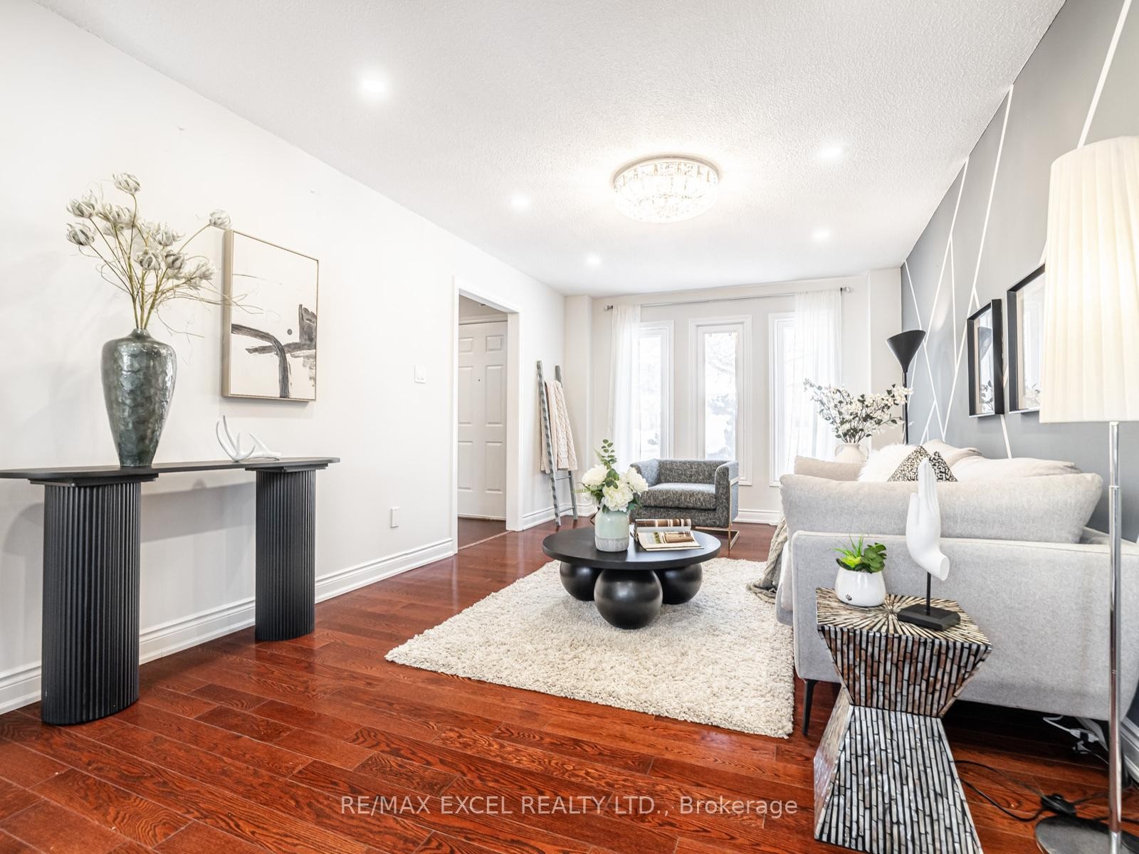 









9


Shadlock

Street,
Markham,




ON
L3S 3E1

