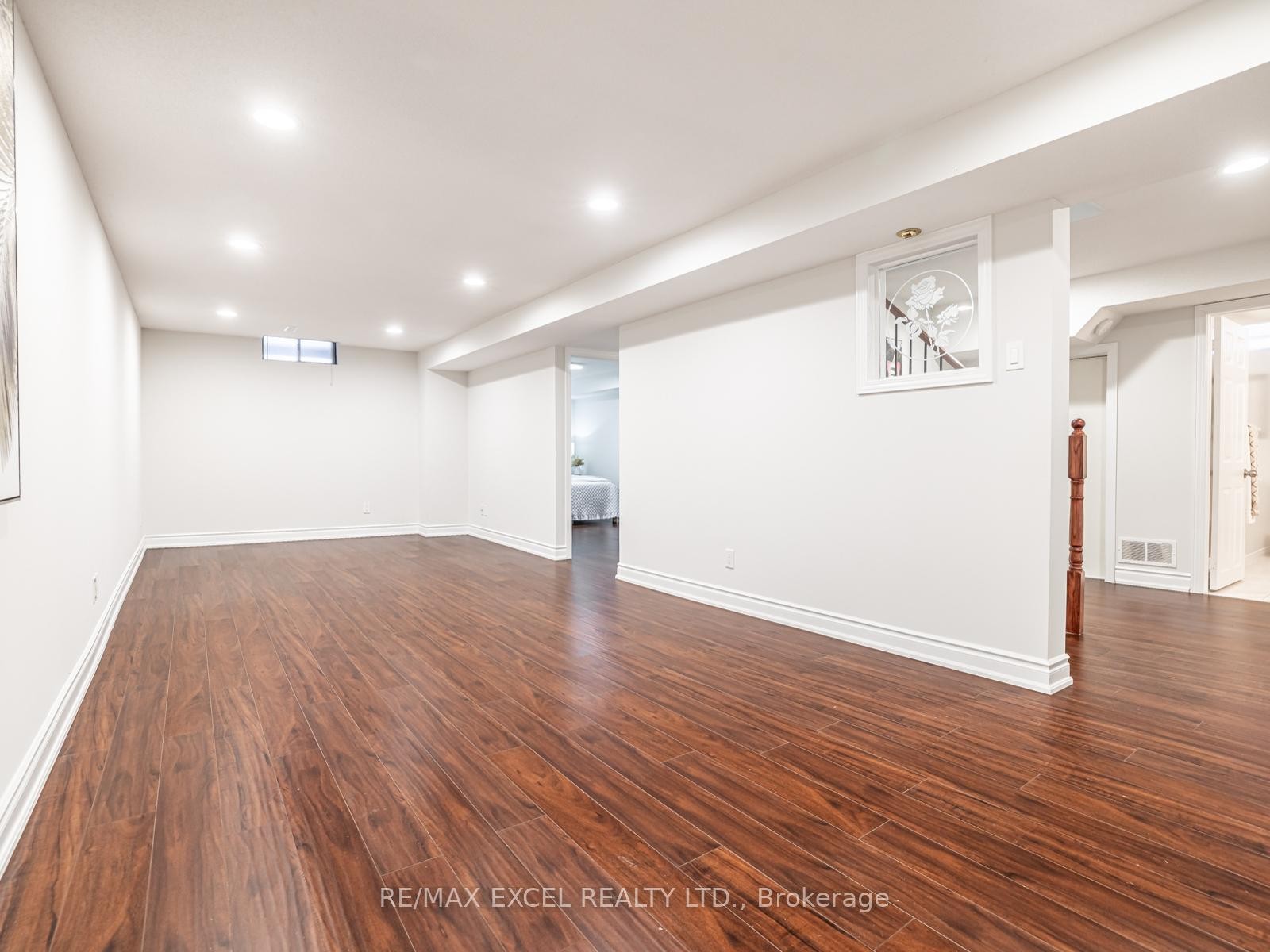 









9


Shadlock

Street,
Markham,




ON
L3S 3E1

