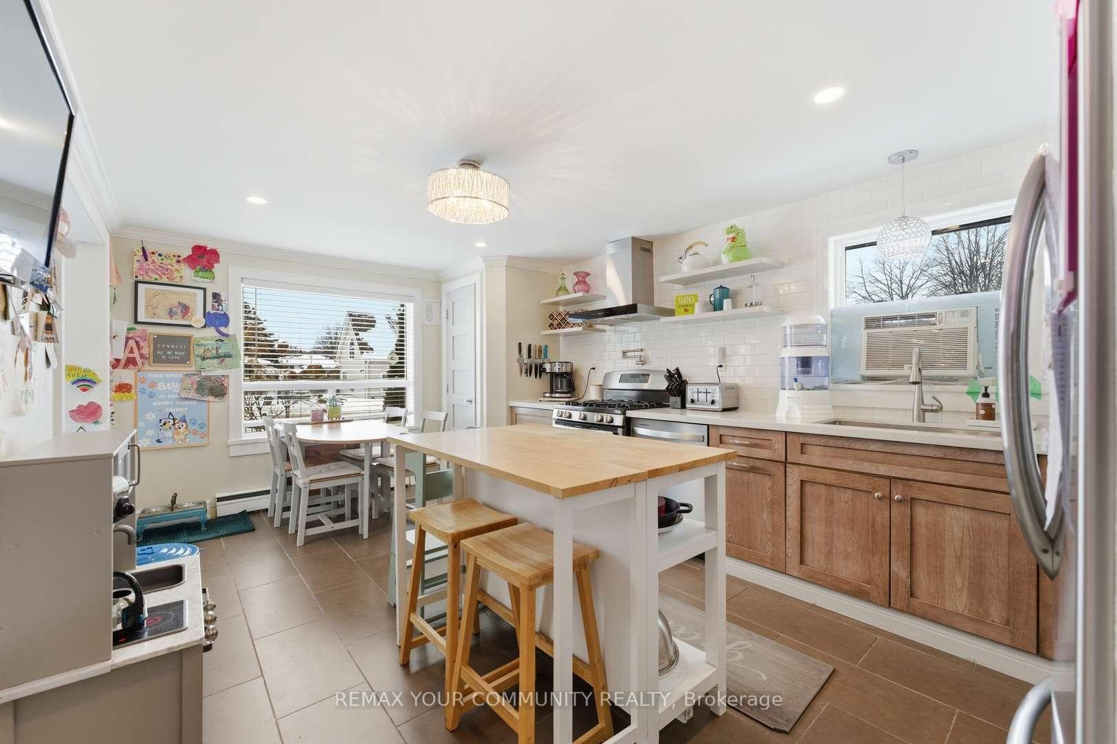 









41


Eastern

Avenue,
New Tecumseth,




ON
L0G 1W0

