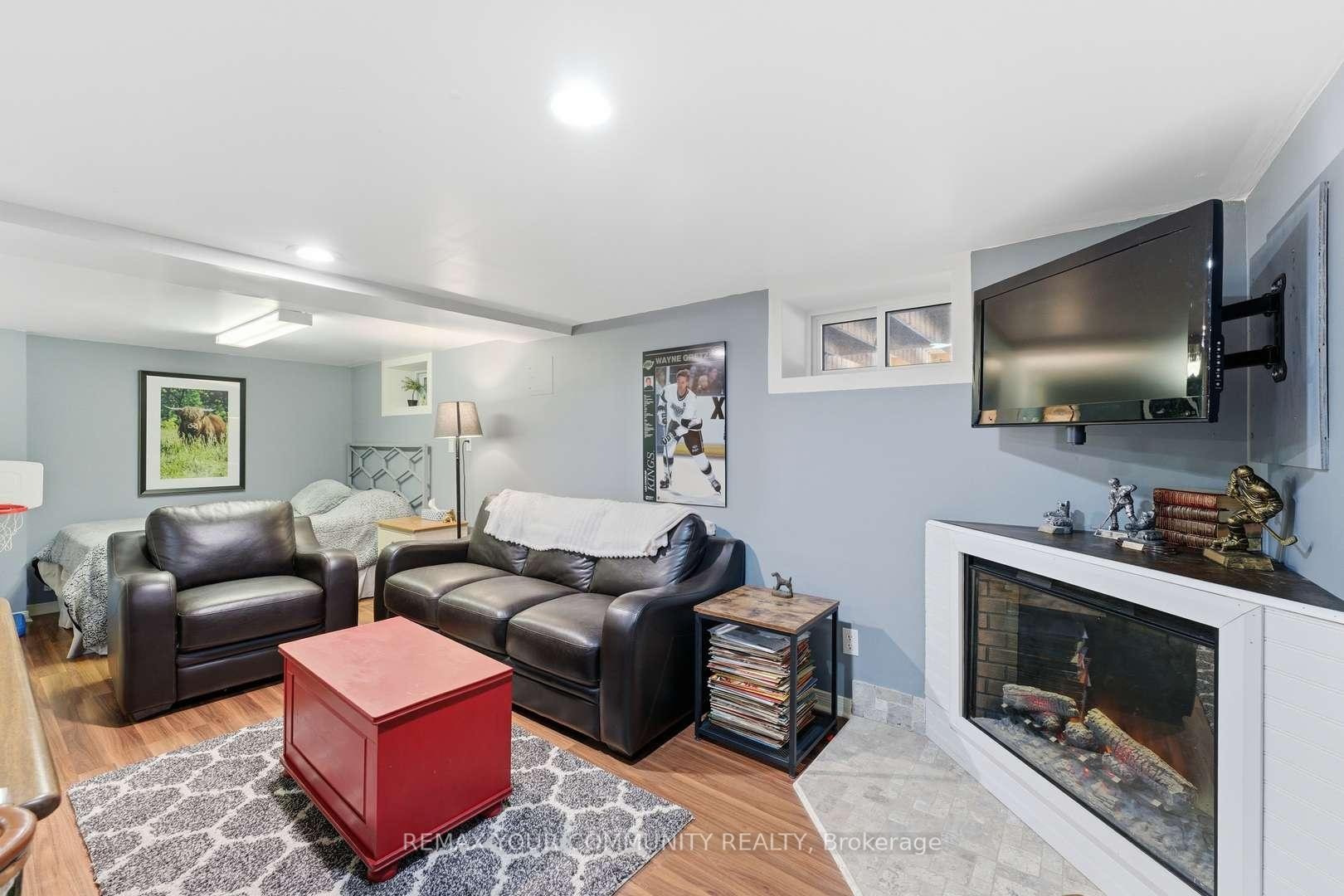 









41


Eastern

Avenue,
New Tecumseth,




ON
L0G 1W0

