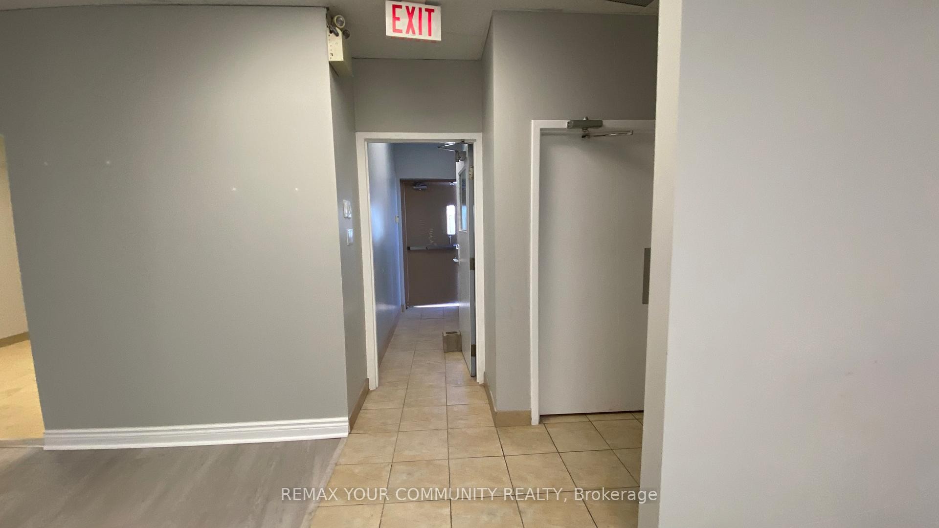 









580


Steven

Court, 14,
Newmarket,




ON
L3Y 6Z2

