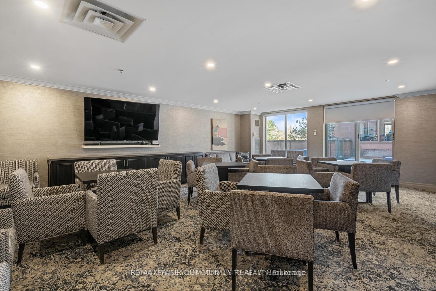 









14924


Yonge

Street, 305,
Aurora,




ON
L4G 6H7

