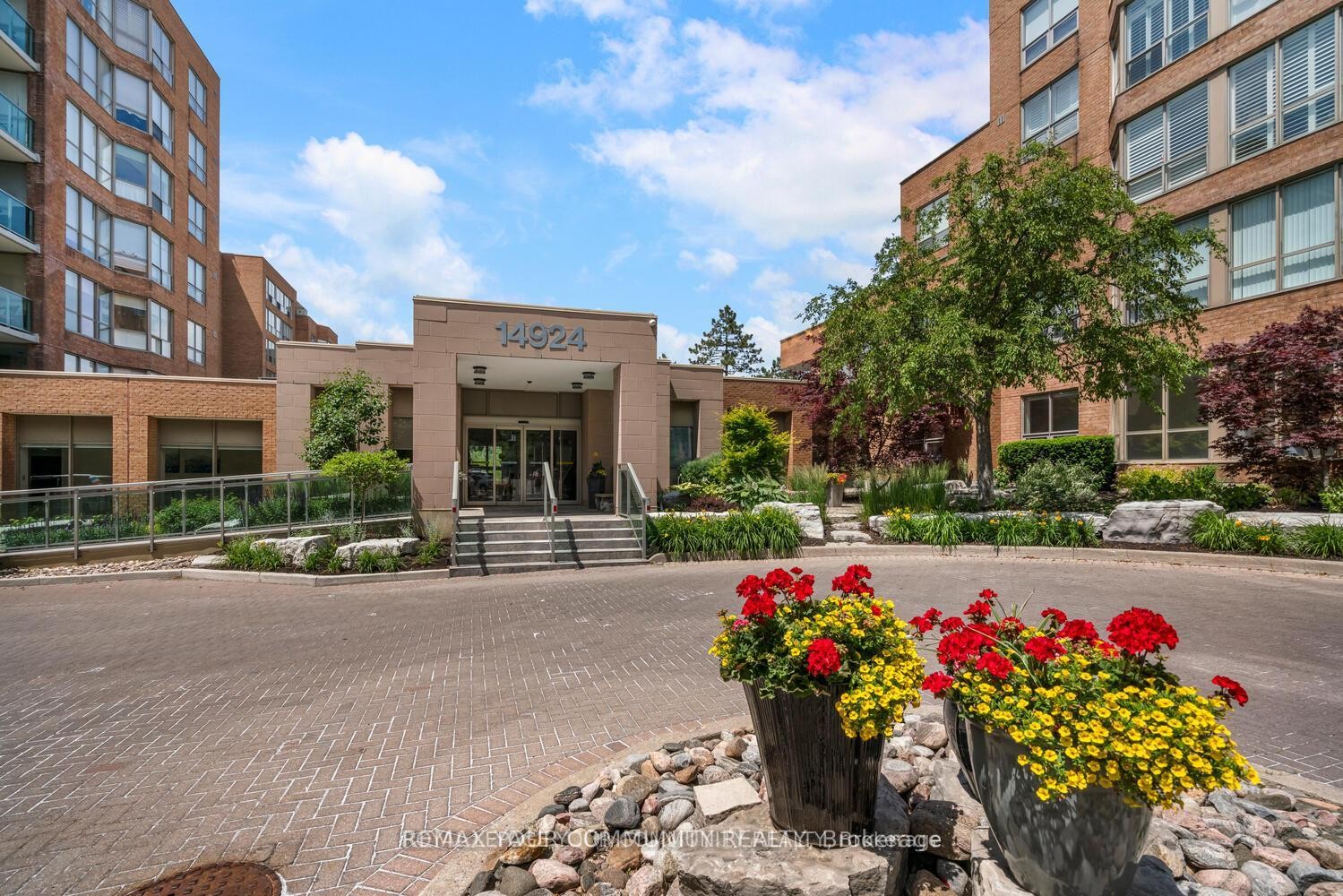 









14924


Yonge

Street, 305,
Aurora,




ON
L4G 6H7

