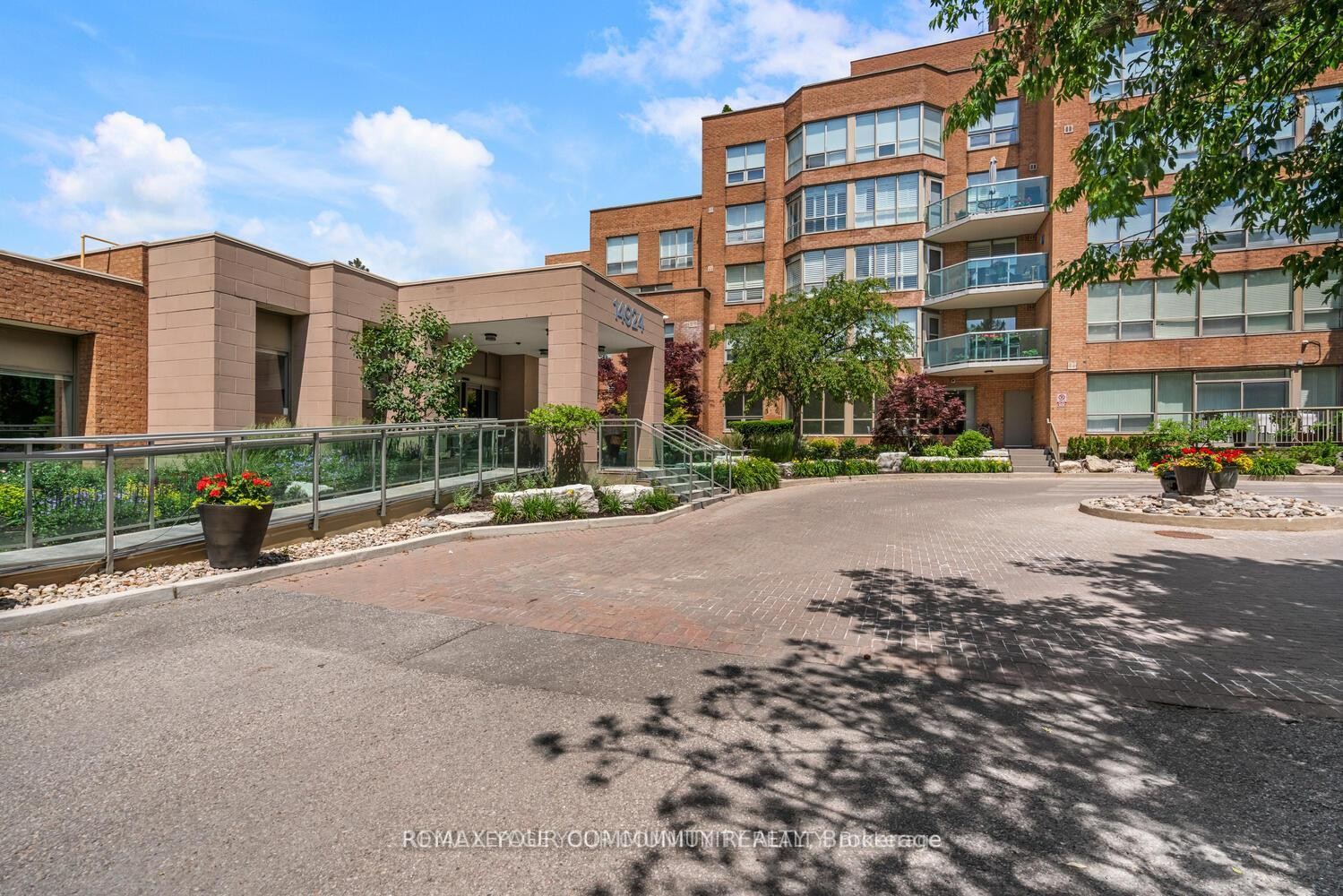









14924


Yonge

Street, 305,
Aurora,




ON
L4G 6H7

