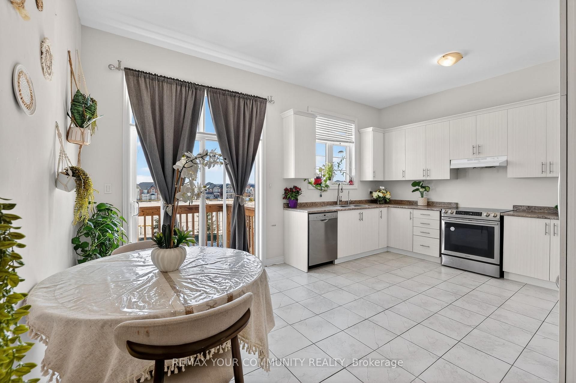 









31


Tay

Boulevard,
Bradford West Gwillimbury,




ON
L3Z 0W5

