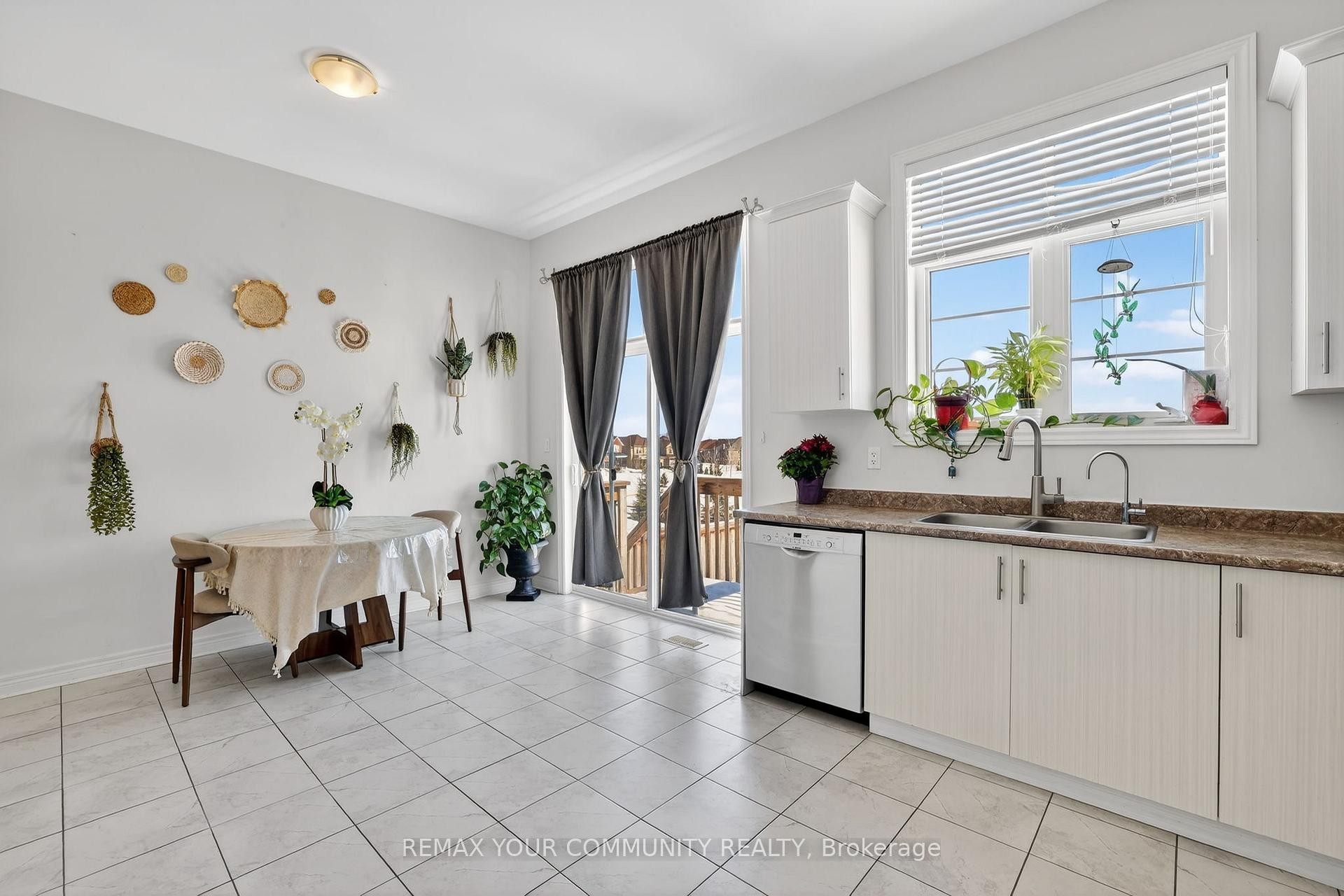 









31


Tay

Boulevard,
Bradford West Gwillimbury,




ON
L3Z 0W5

