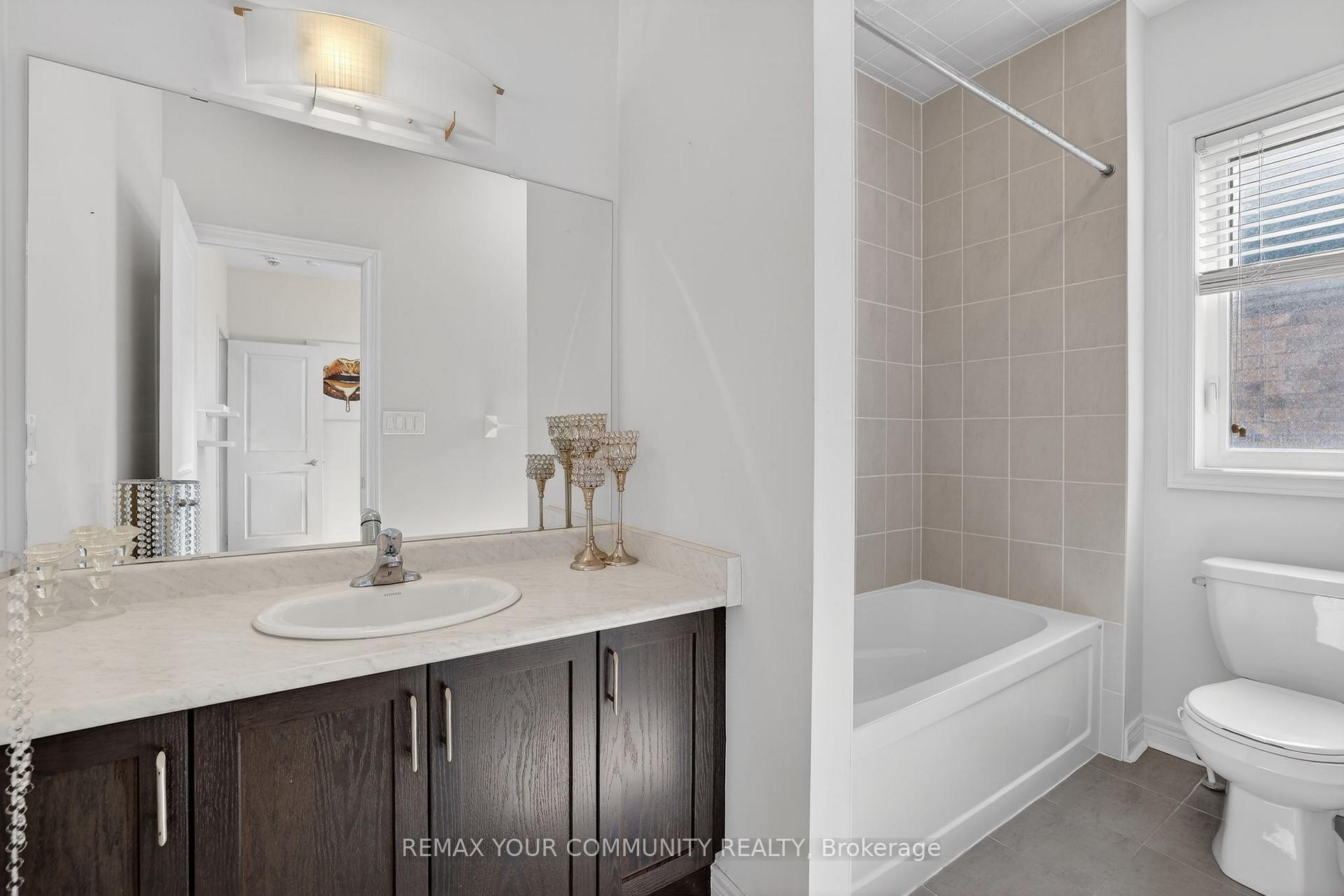 









31


Tay

Boulevard,
Bradford West Gwillimbury,




ON
L3Z 0W5

